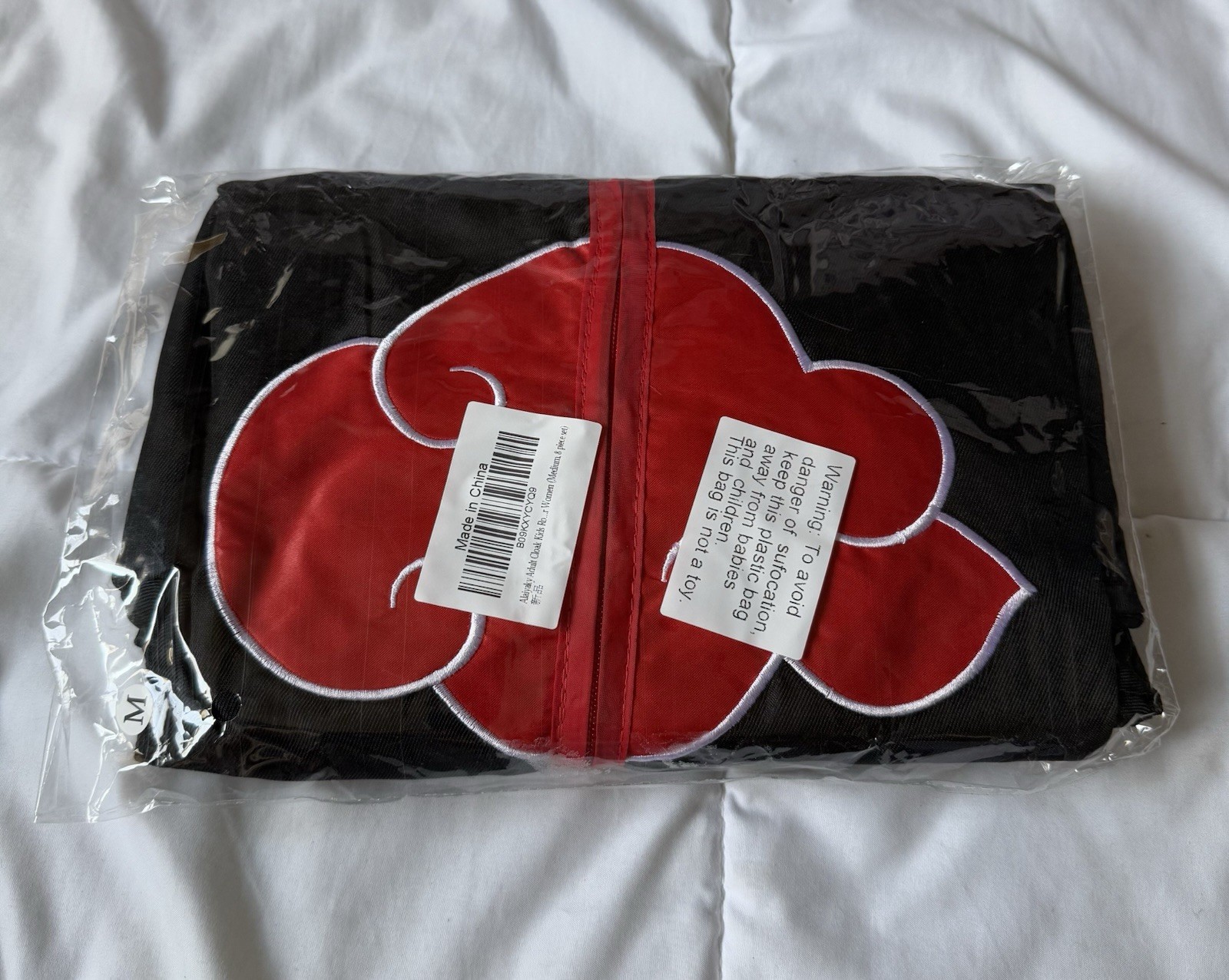 Itachi’s Akatsuki Cloak Costume (Medium) Itachi’s Akatsuki Cloak Costume (Medium)