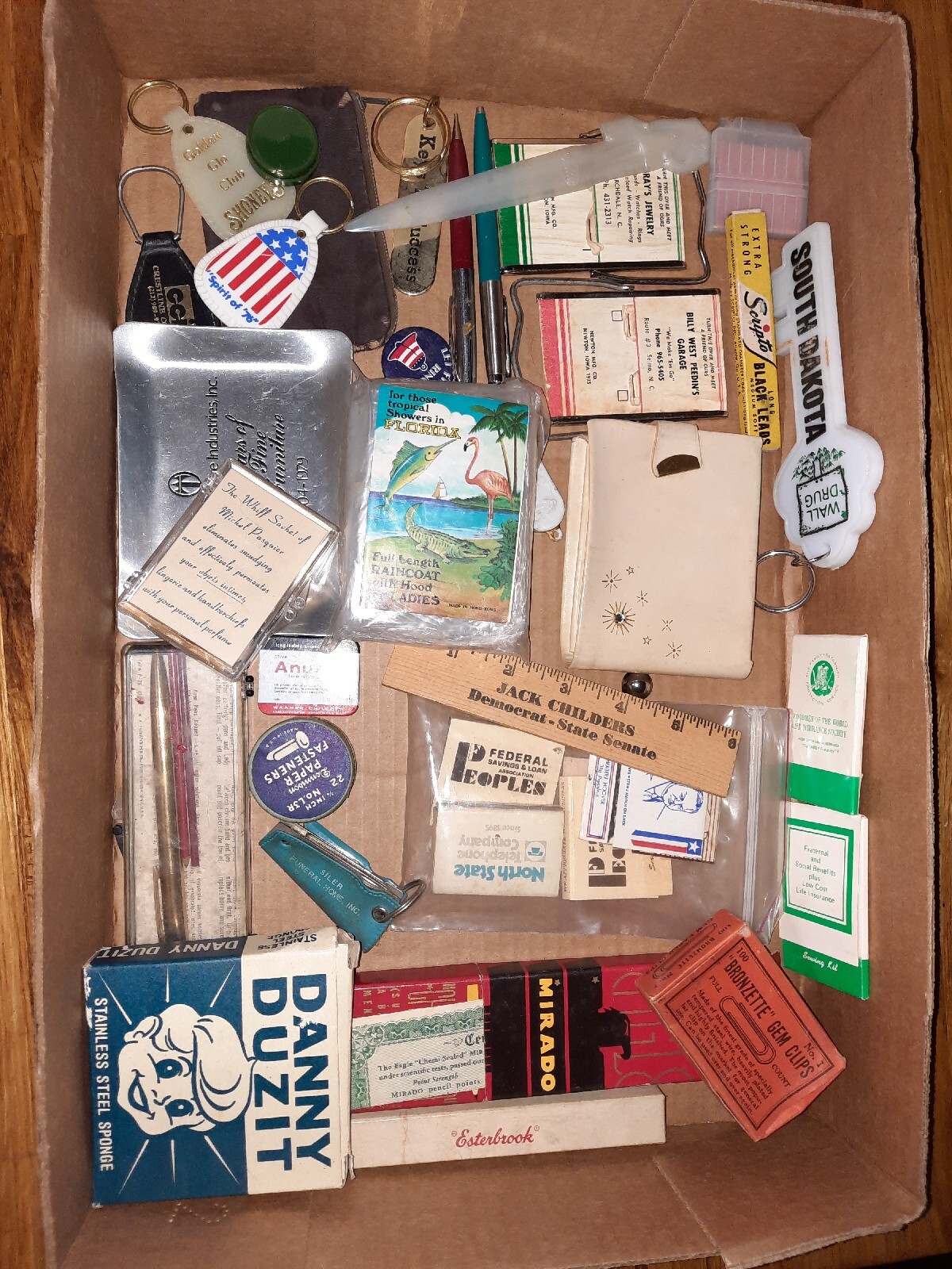 Vintage Resellers Junk Drawer Lot Thomasville Archdale NC Advertisement local Vintage Resellers Junk Drawer Lot Thomasville Archdale NC Advertisement local