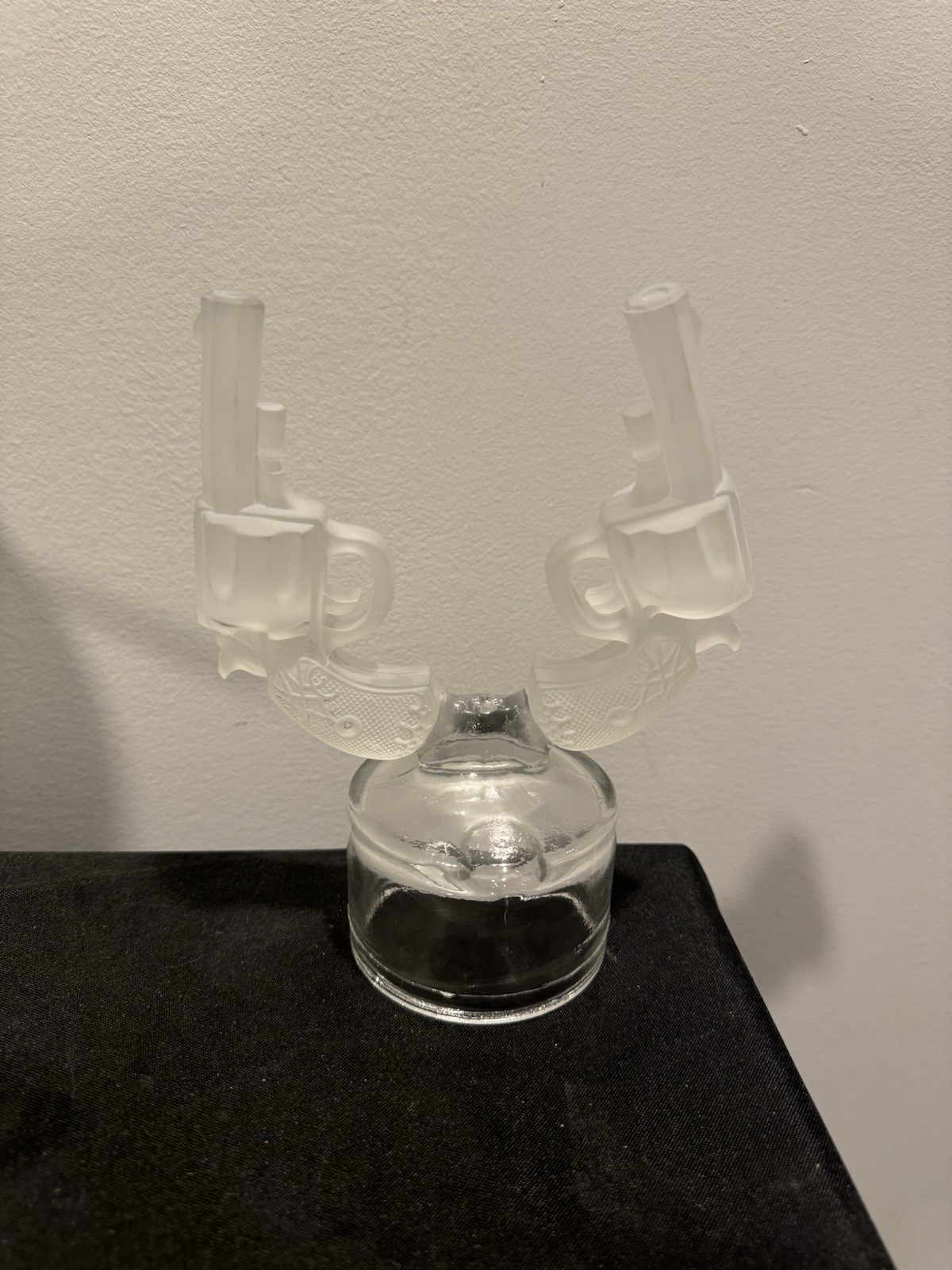 Rosso/Summit/westmoreland double guns on a font rare vintage glass Rosso/Summit/westmoreland double guns on a font rare vintage glass