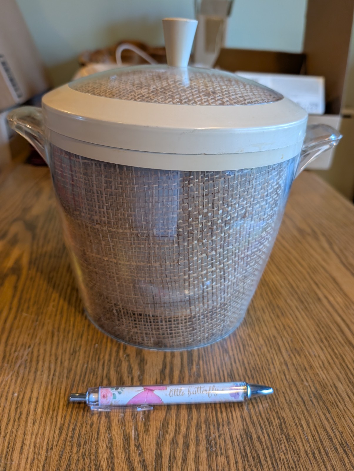 Vintage MCM Raffia Ware Plastic Rattan Ice Bucket Insulated Burlap Beige Tiki Vintage MCM Raffia Ware Plastic Rattan Ice Bucket Insulated Burlap Beige Tiki
