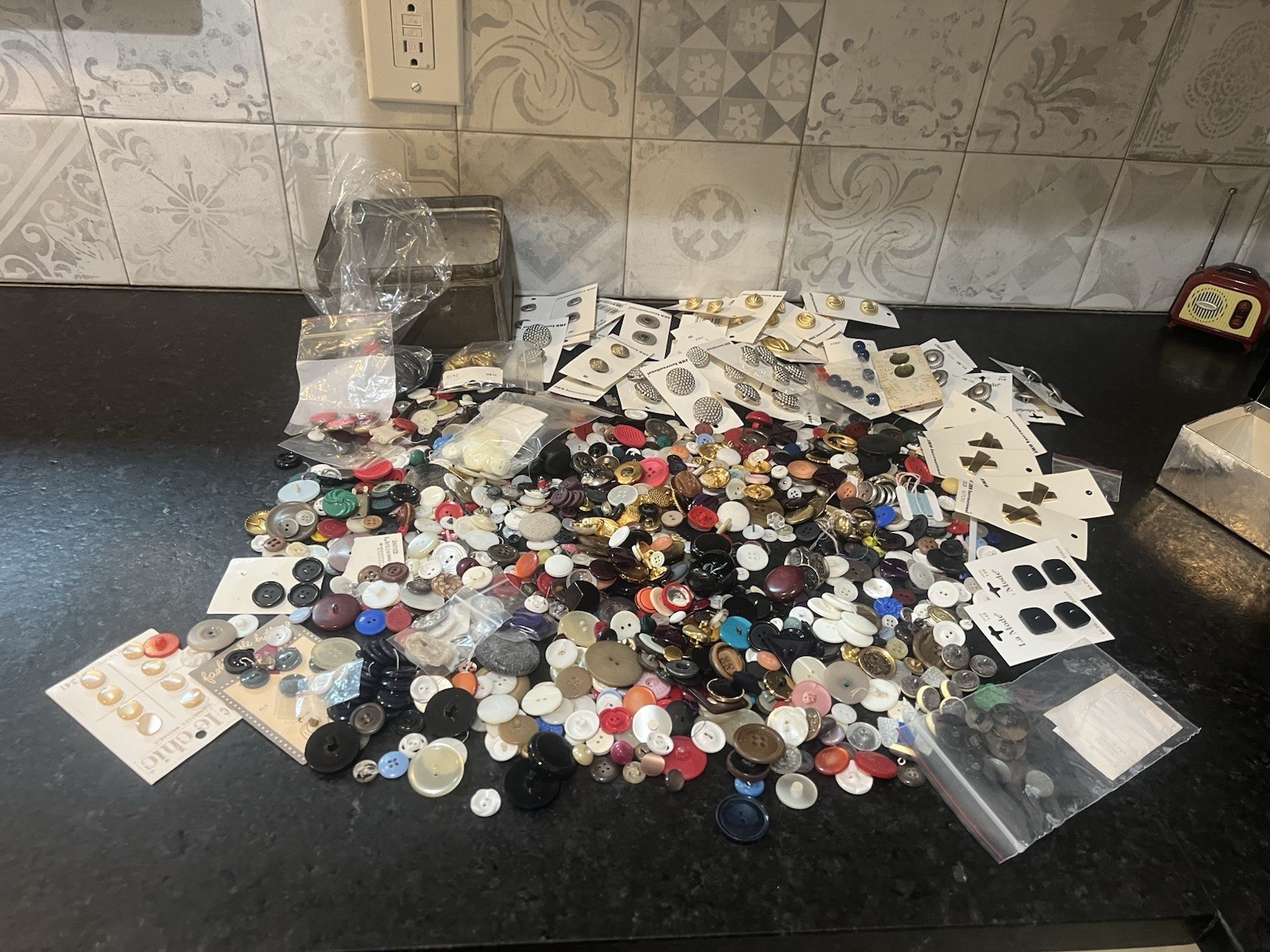 Vintage-now Huge Lot of Buttons various sizes shapes Vintage-now Huge Lot of Buttons various sizes shapes