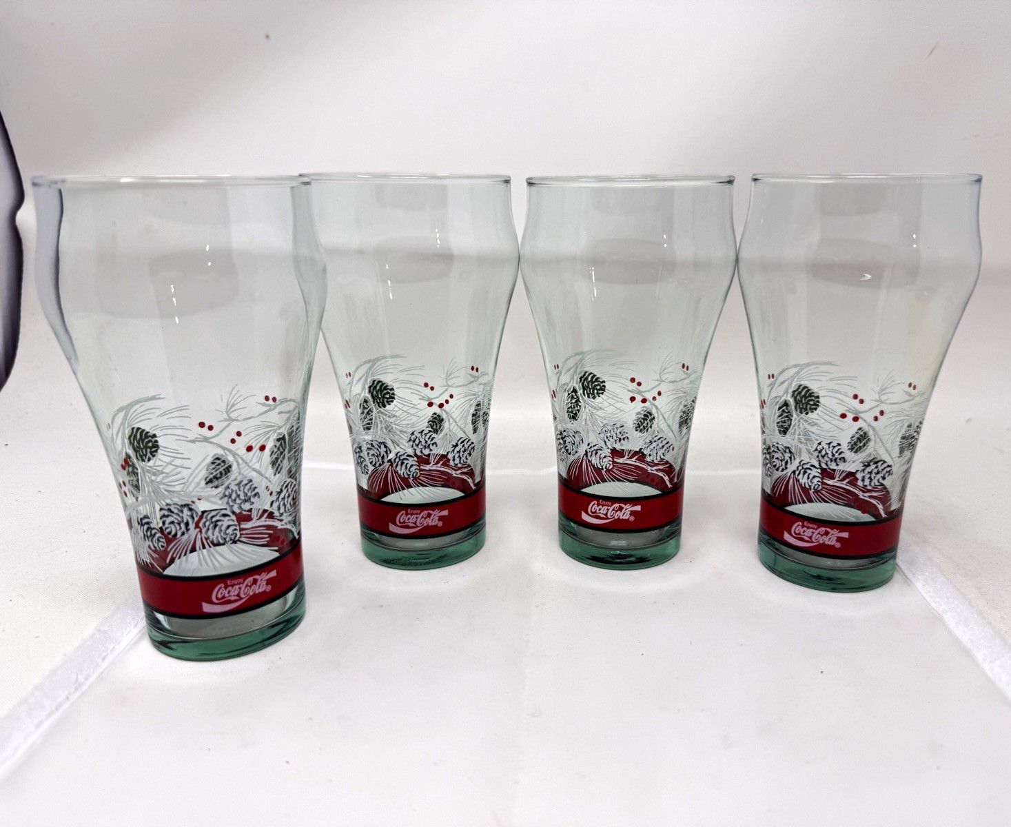 VTG 1980s Coca-Cola Christmas Glasses, Set of 4 Libbey 16oz Pine Cone Tumblers