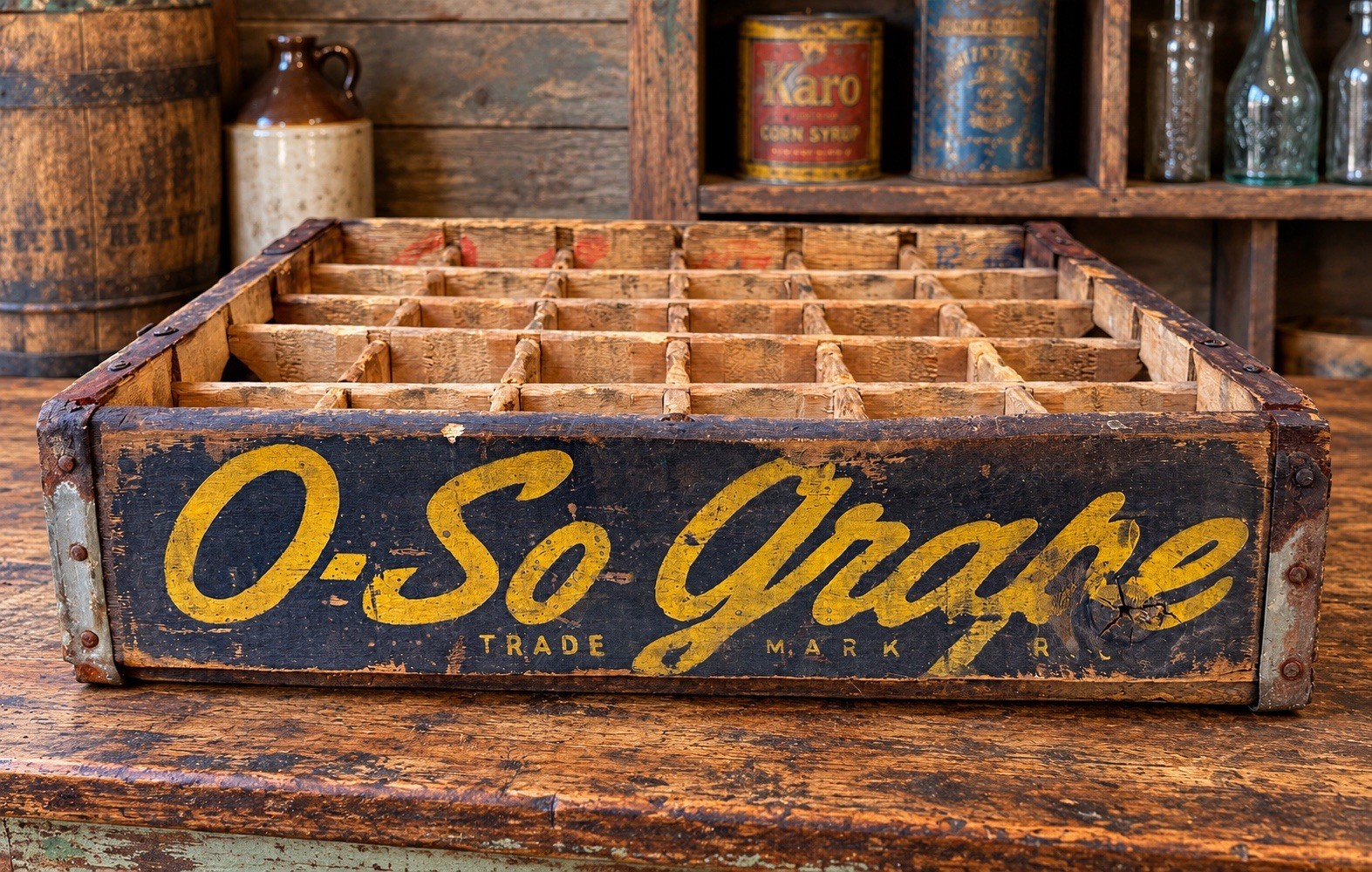 Vintage 1940s Wooden O-So-Grape Soda Pop Crate / 30 Bottles / GACO Tufbilt Boxes