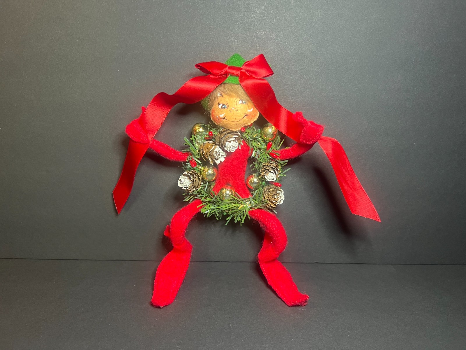 2010 Annalee 75th Anniversary Wannabe Wreath Christmas Elf w/ Posable Limbs 9\