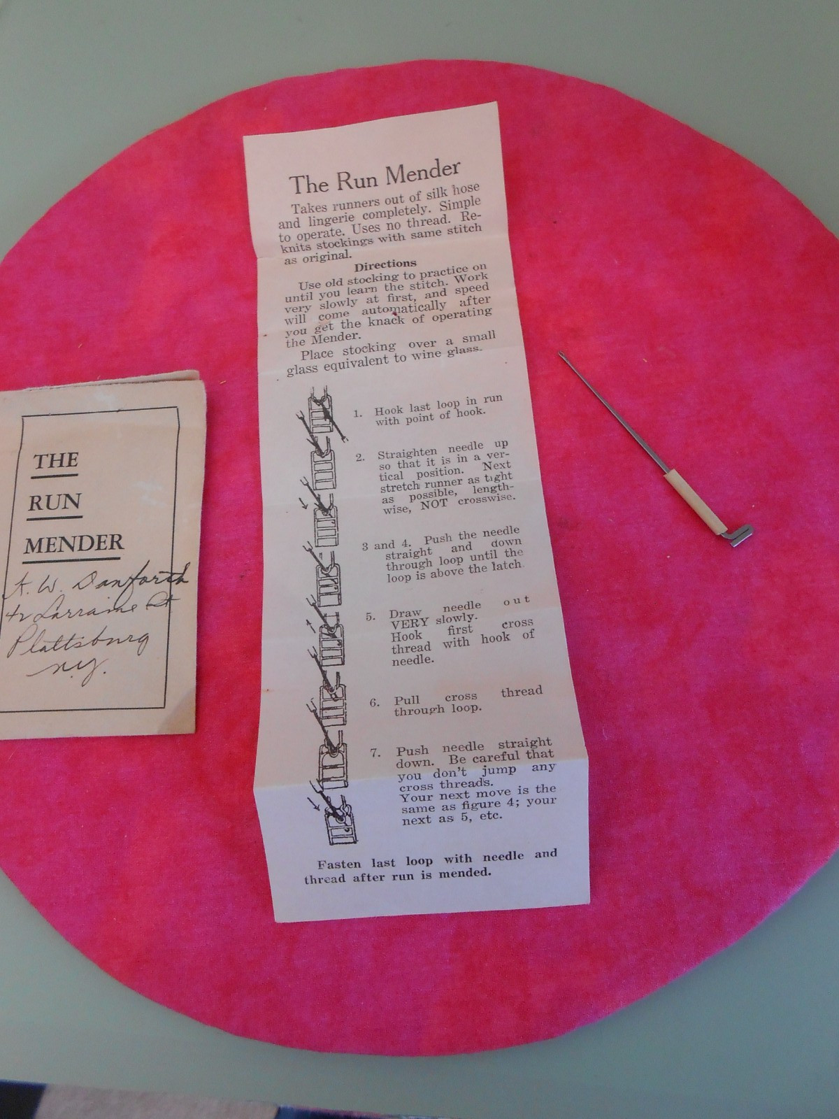 The Run Mender Hand-Adjusted For Stockings Vintage