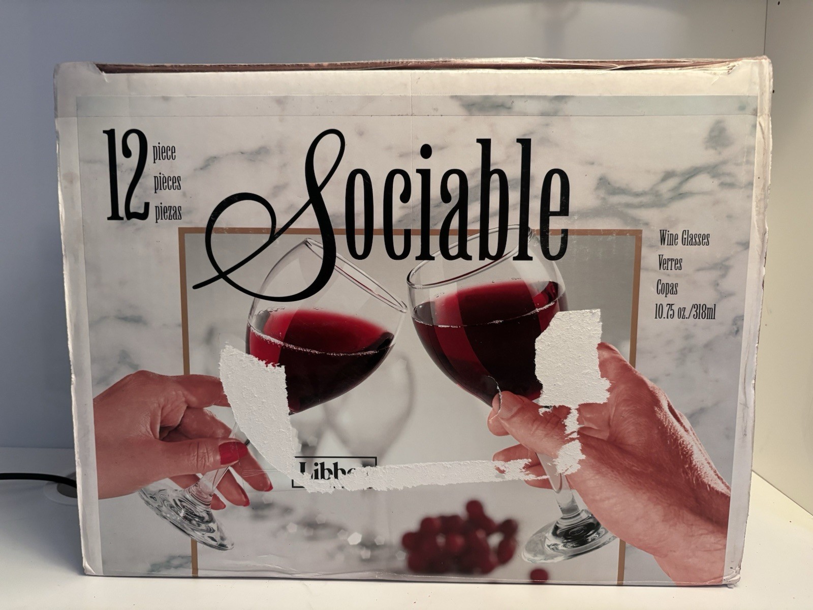 Set Of 12 LIBBEY  SOCIABLE Classic Wine Glasses 10.75 OZ CLEAR
