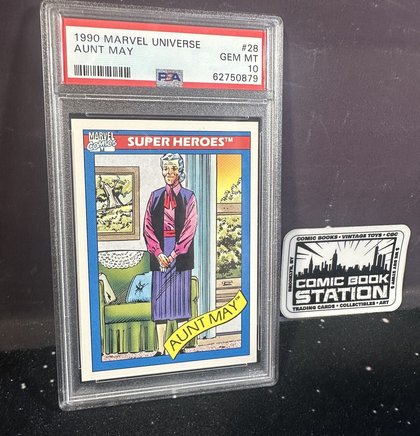 Aunt May #28 1990 Marvel Universe PSA 10 Gem MT Spider-Man Trading Card GK