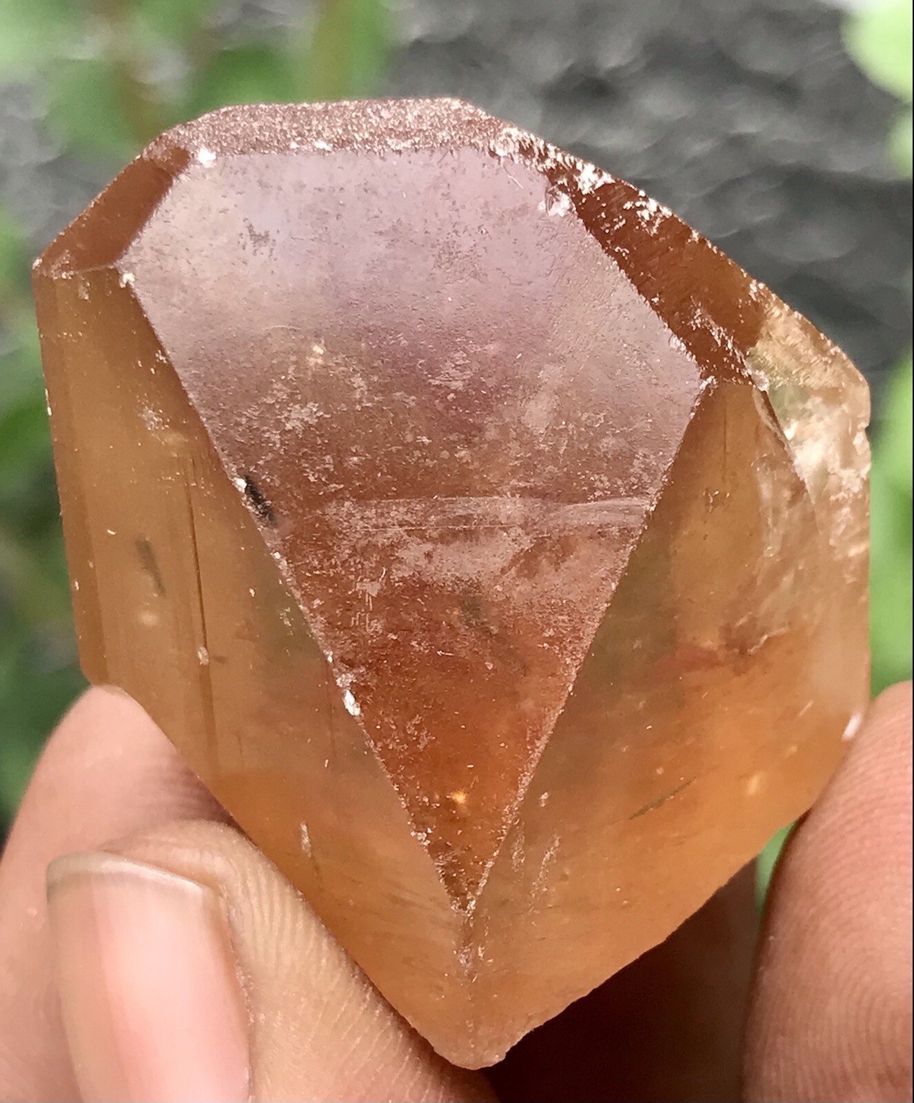215 Carats Stunning Gemi DT Topaz Crystal From Skardu Pakistan 215 Carats Stunning Gemi DT Topaz Crystal From Skardu Pakistan