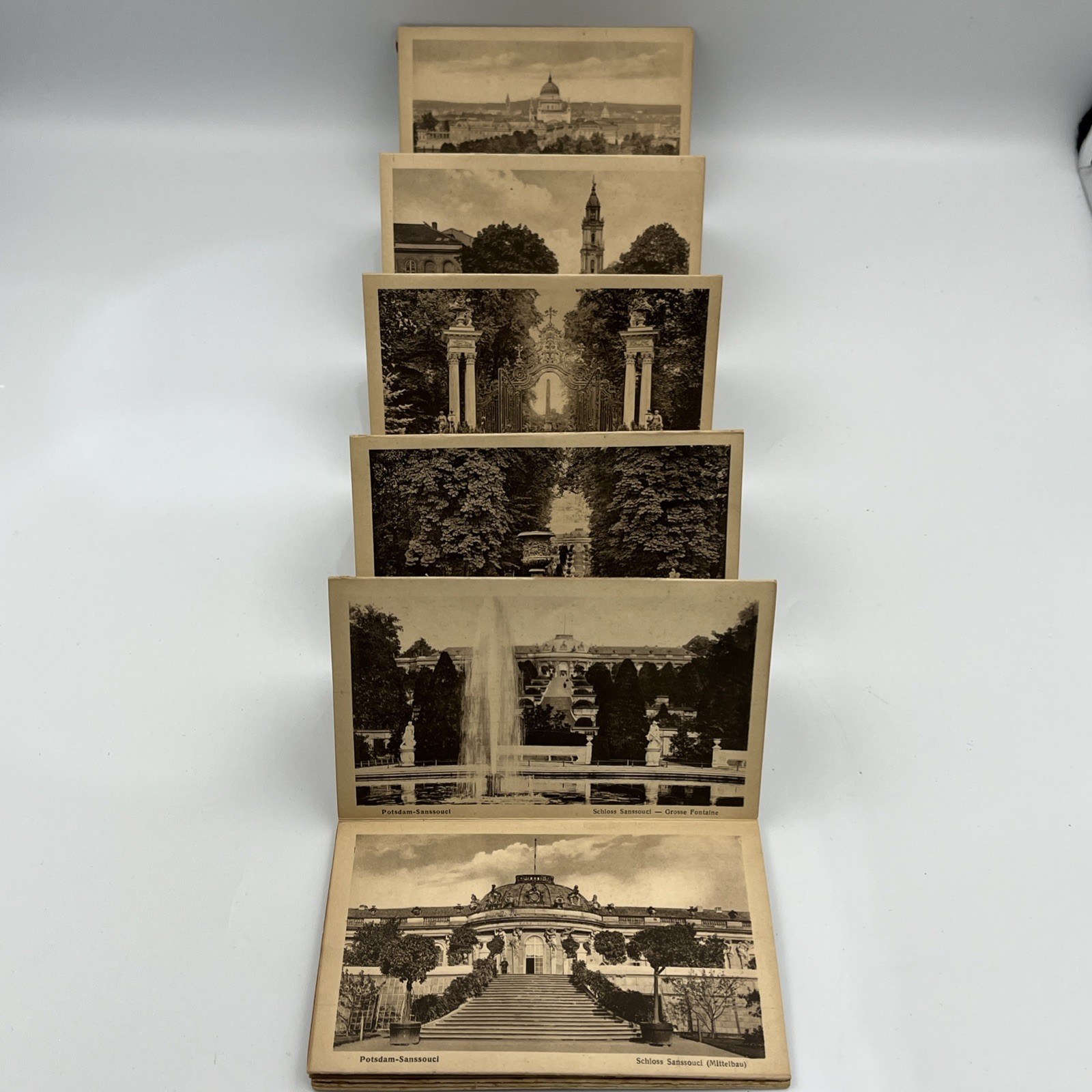 Very Rare 20 Post Card Book Of Potsdam Germany Connected Cards Black & White Very Rare 20 Post Card Book Of Potsdam Germany Connected Cards Black & White