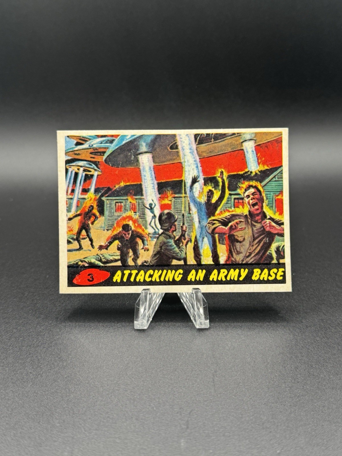1962 Topps Mars Attacks #3 Attacking An Army Base (Bubbles Inc.) EX+ 1962 Topps Mars Attacks #3 Attacking An Army Base (Bubbles Inc.) EX+