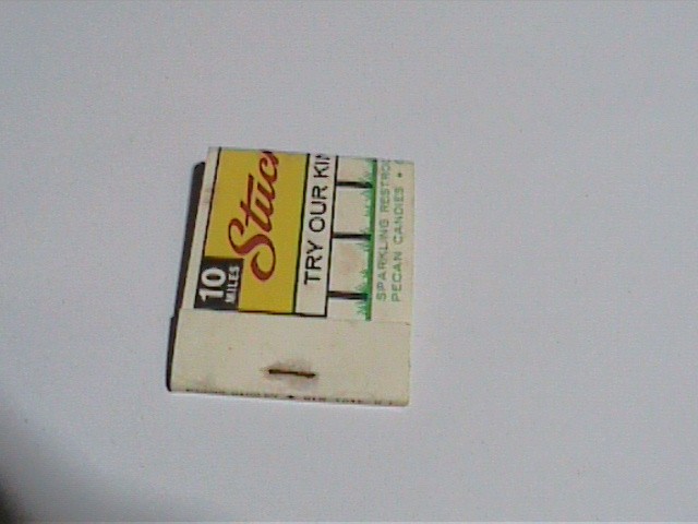 VINTAGE 1970'S STUCKEYS ROAD SIDE RESTURANT & GIFT SHOP MATCHBOOK VINTAGE 1970'S STUCKEYS ROAD SIDE RESTURANT & GIFT SHOP MATCHBOOK