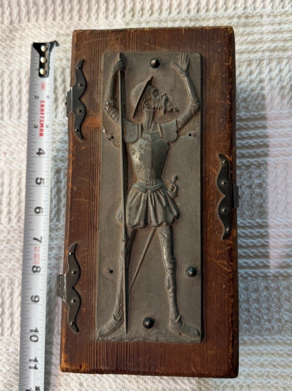 Antique Don Quixote Wooden Gilded Box Antique Don Quixote Wooden Gilded Box