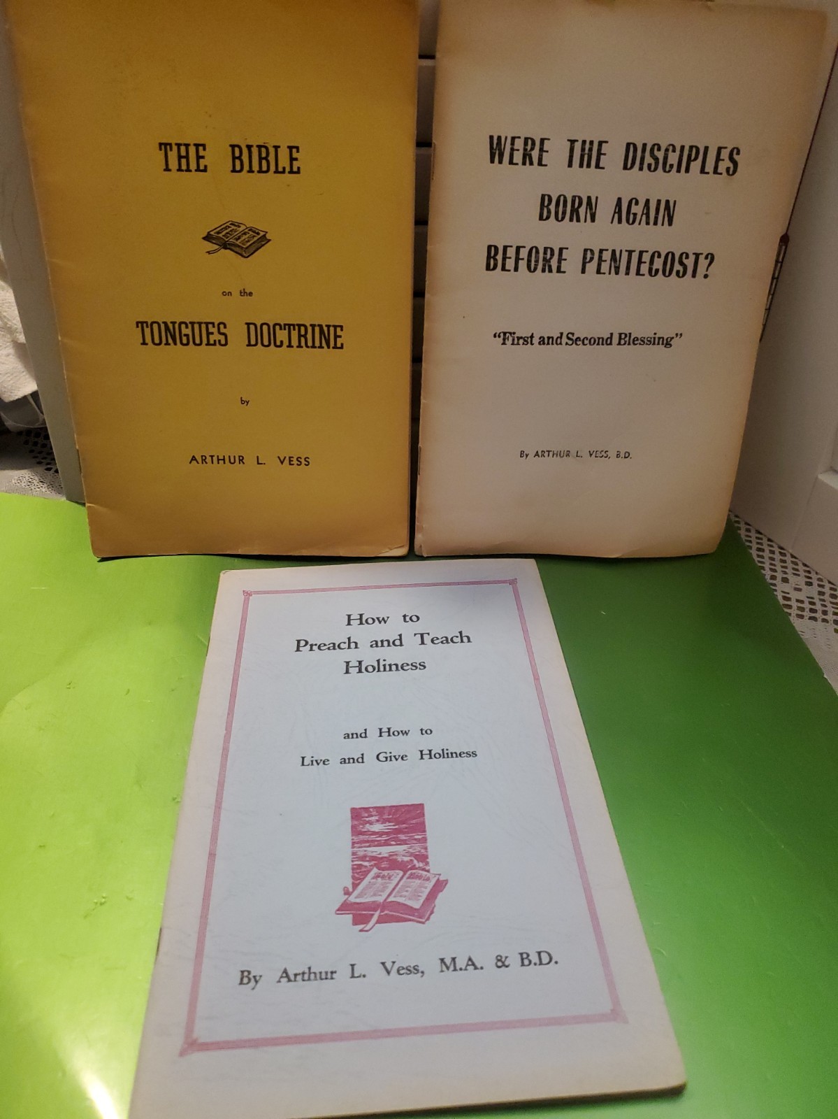 VTG Arthur L Vess Holiness Booklets Lot of 3 Pentecost Tongues Doctrine Preach