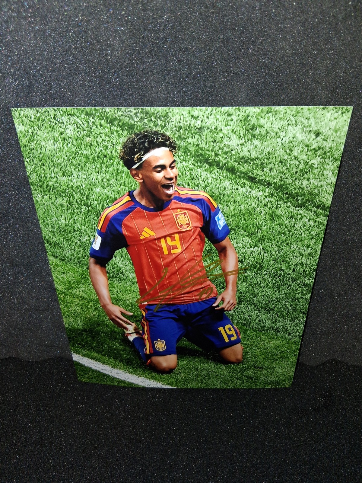 Lamine Yamal Signed Autographed 8x10 Photo with COA, World Cup Spain 🇪🇸 Lamine Yamal Signed Autographed 8x10 Photo with COA, World Cup Spain 🇪🇸