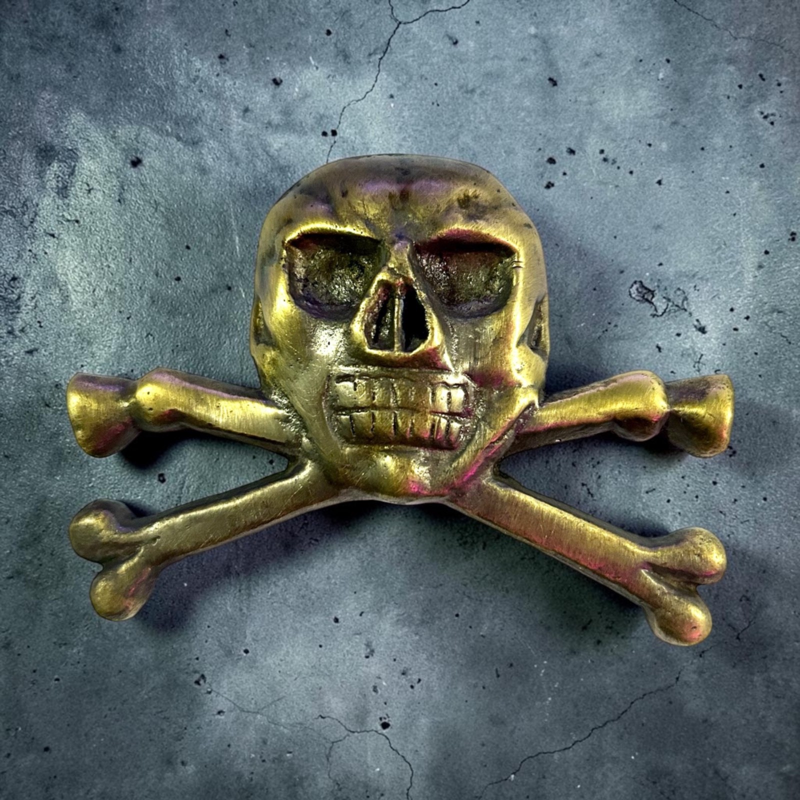 Solid Brass Skull Crossbones Paperweight Antique Vintage Cast Cap Badge Replica