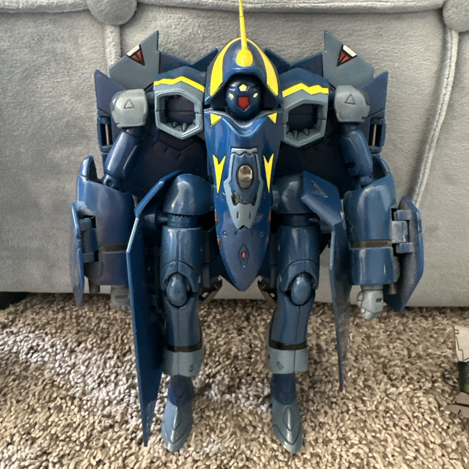 Yamato YF21 1/72 Macross Plus transforming figure Yamato YF21 1/72 Macross Plus transforming figure