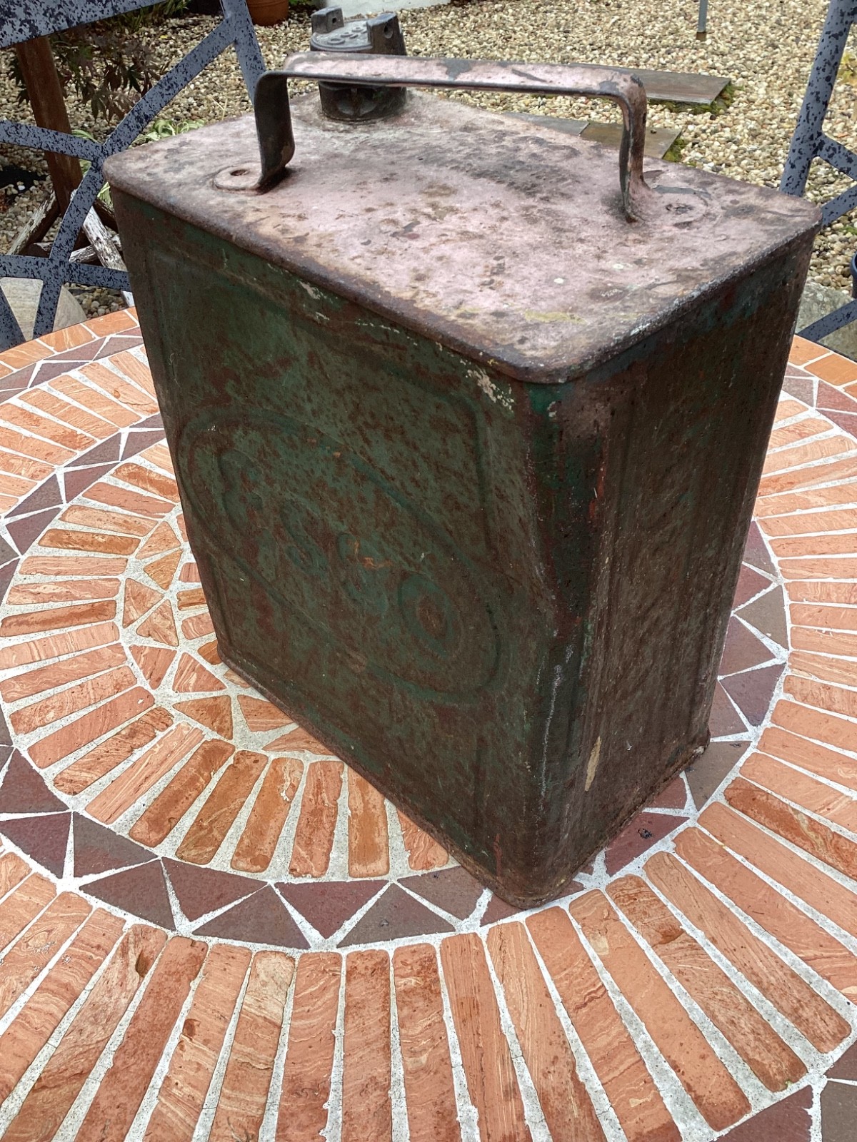 VINTAGE ANTIQUE 1936 ESSO PETROL CAN IN ORIGINAL UNRESTORED CONDITION