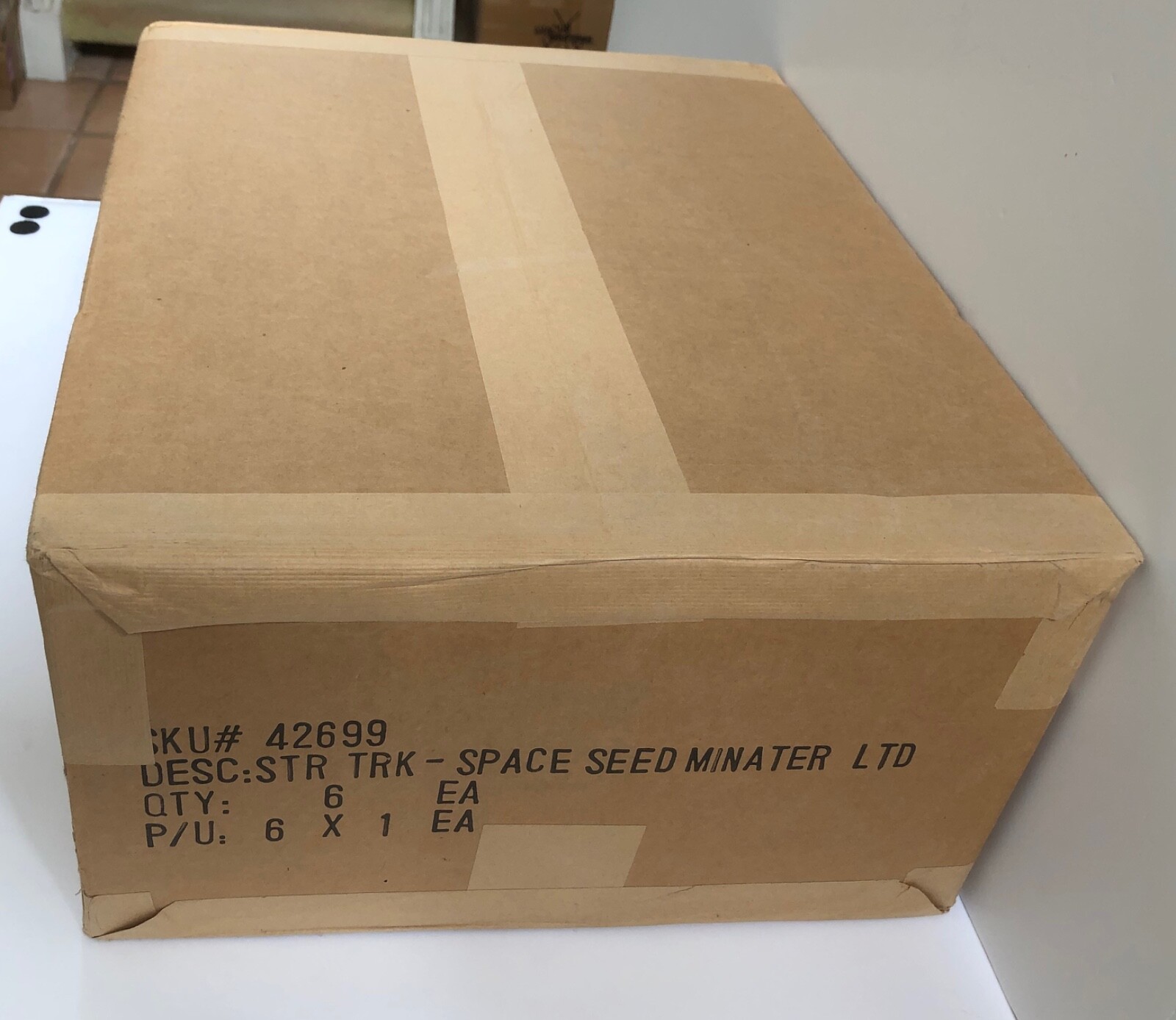 CLOSEOUT, Factory sealed case of 6 Star Trek SPACE SEED Diorama figures Applause