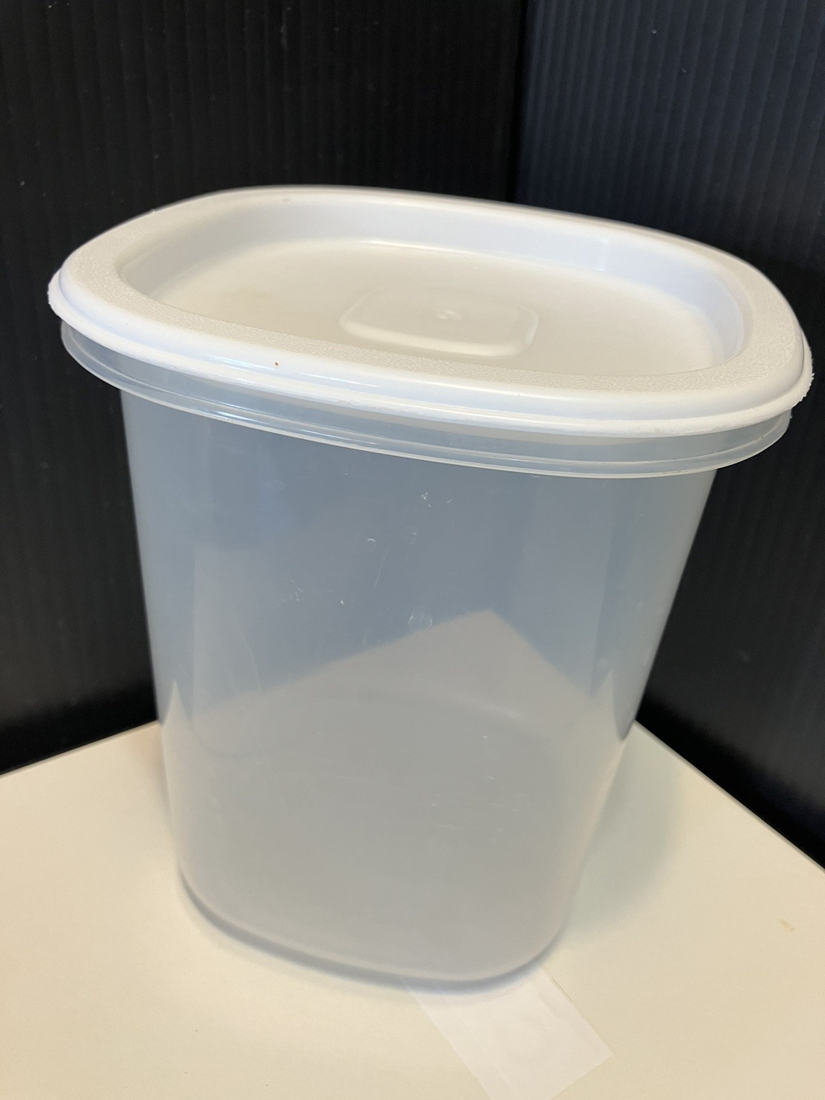 Rubbermaid 6 Cup Servin Saver #5 Canister Container W/white Lid #0045