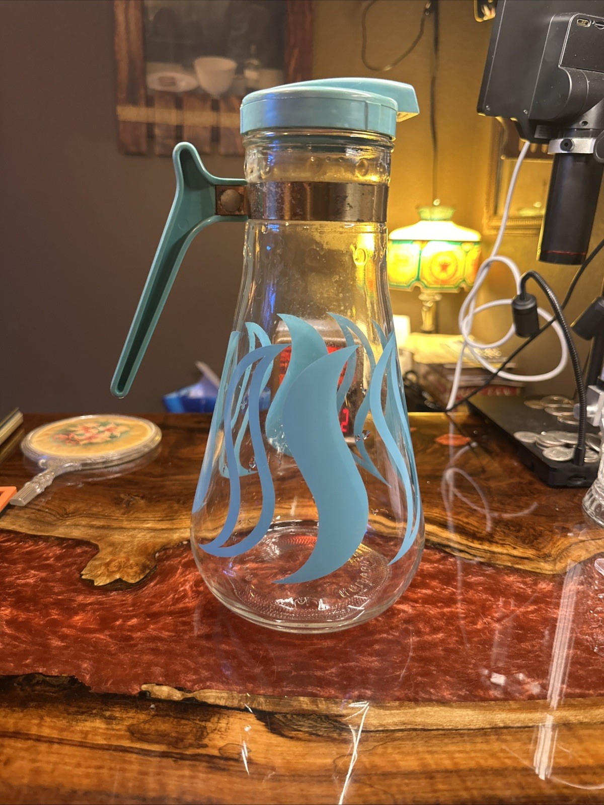 Vintage E‑Z Pour Atomic Pitcher 1950s Mid Century Modern Glass Carafe Teal Lid Vintage E‑Z Pour Atomic Pitcher 1950s Mid Century Modern Glass Carafe Teal Lid