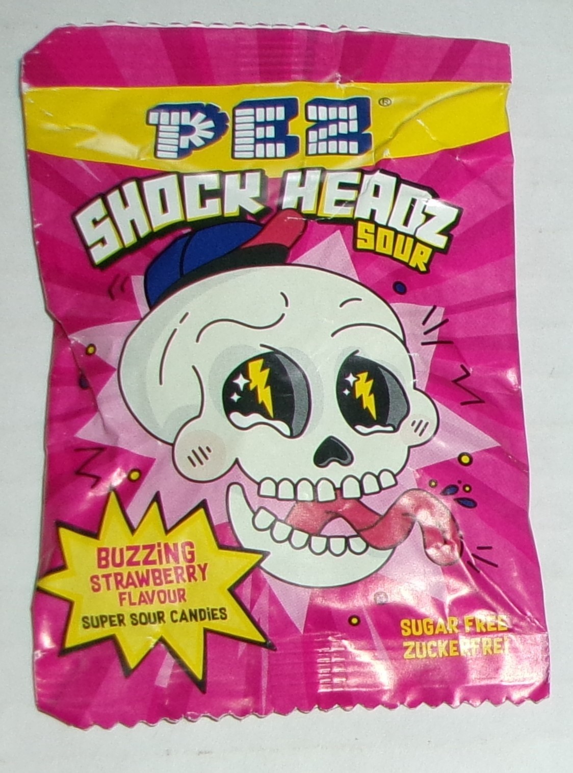 PEZ Shock Headz ~BUZZING STRAWBERRY ~ 2026 ~ European Edition PEZ Shock Headz ~BUZZING STRAWBERRY ~ 2026 ~ European Edition