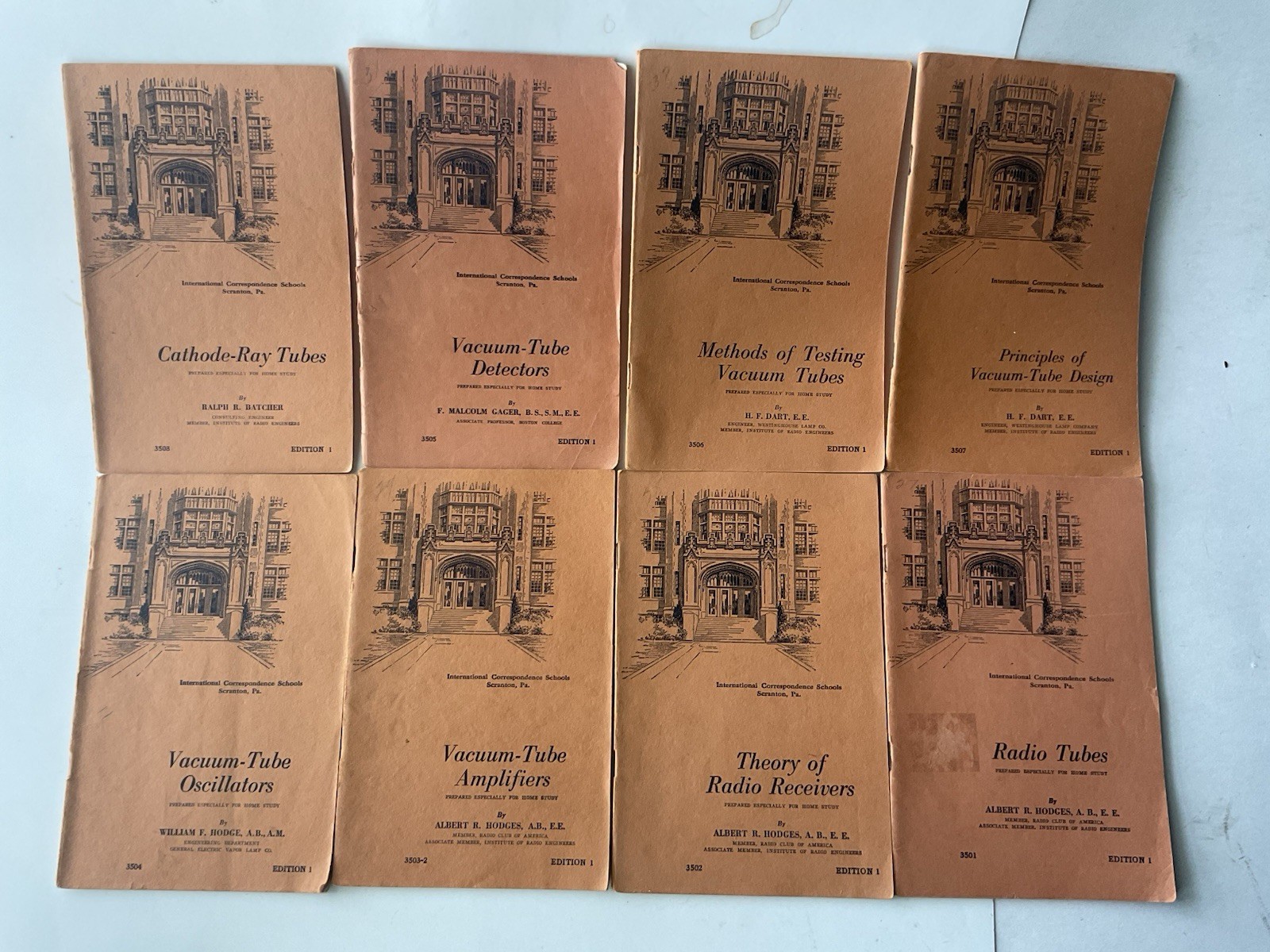 Vintage 1941 1942 ICS Radio Tubes Vacuum Tube Engineering Booklets Lot Of 8 Set