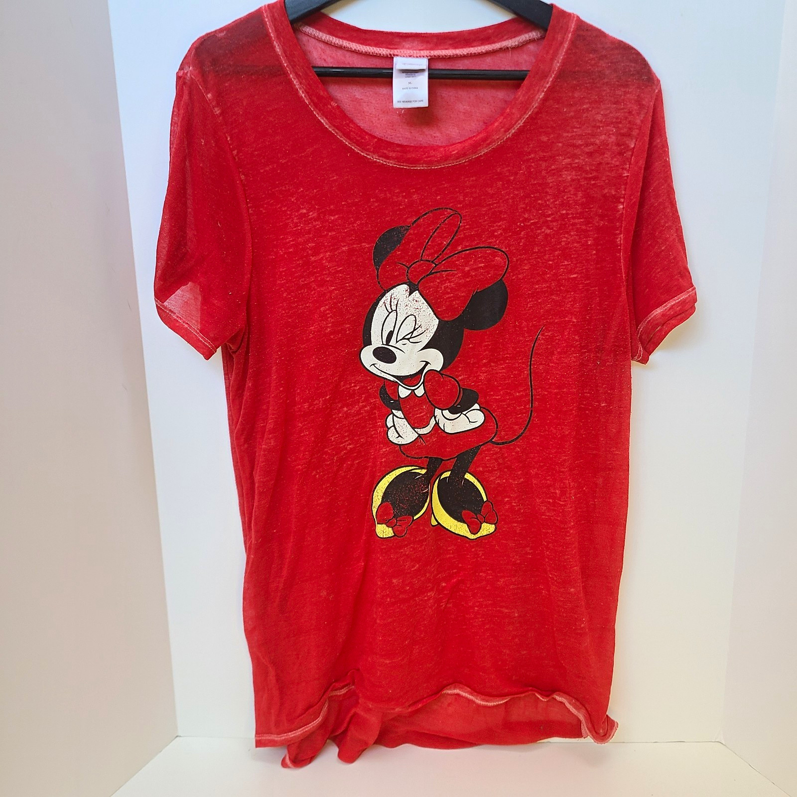 Disney Minnie Mouse Red Graphic T-Shirt Top Adult Size XL Disney Franchise