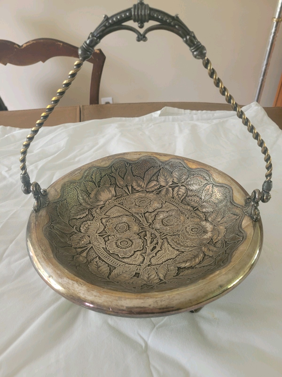 GORGEOUS Antique J.W. Tufts #2761 Qdrpl-Plate Footed Bridal Basket w/Swing Arm GORGEOUS Antique J.W. Tufts #2761 Qdrpl-Plate Footed Bridal Basket w/Swing Arm
