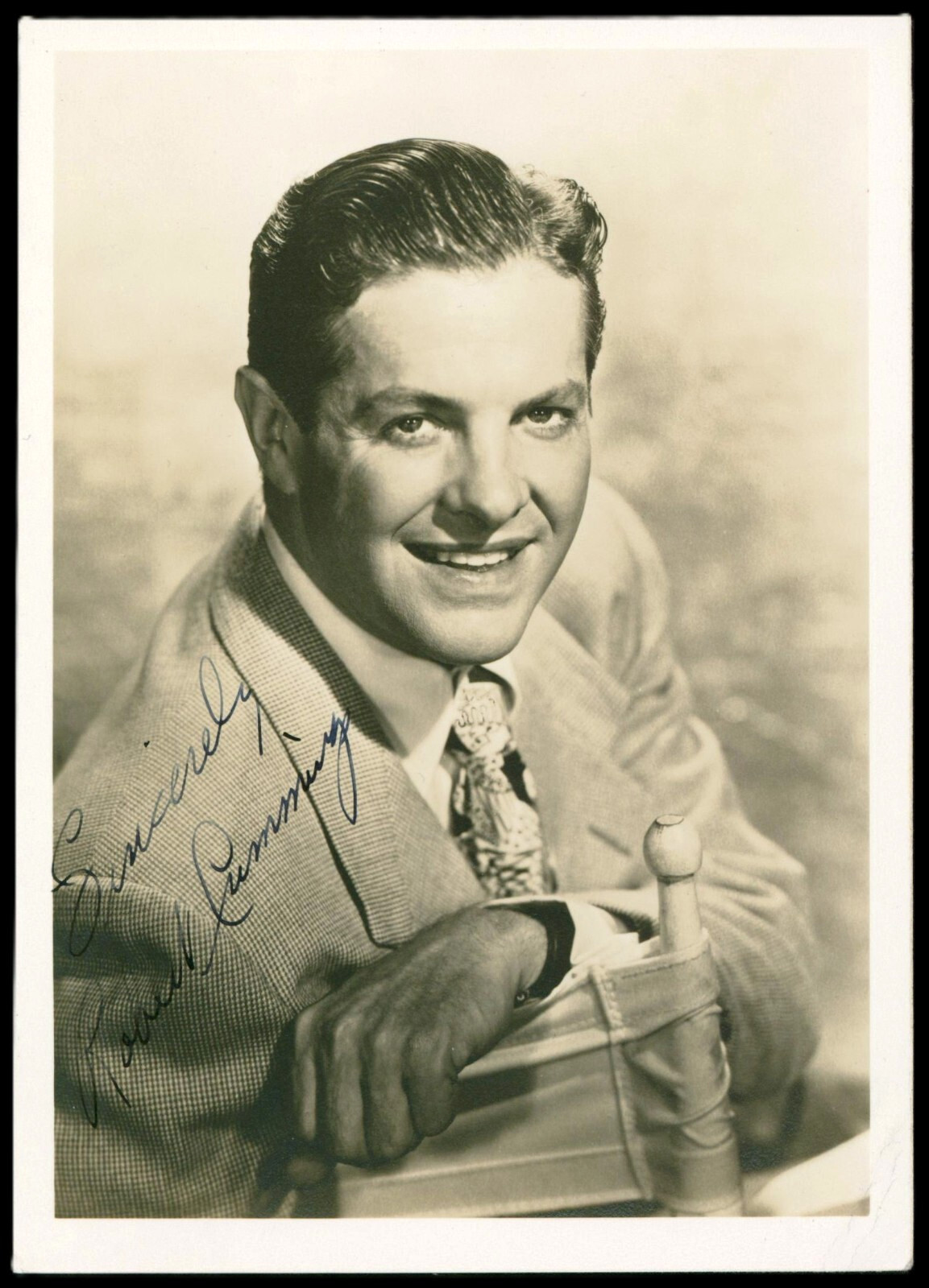 Robert 'Bob' Cummings Photograph Signed 5