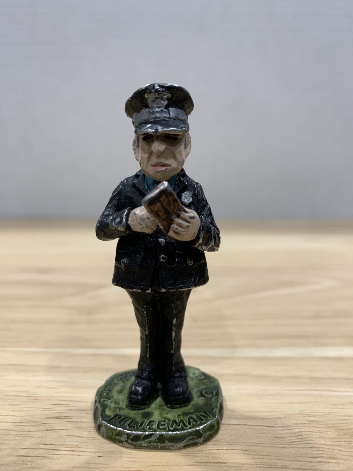 Philip Kraczkowski Policeman Hudson Pewter Figurine 1980 Vintage (3” Size)