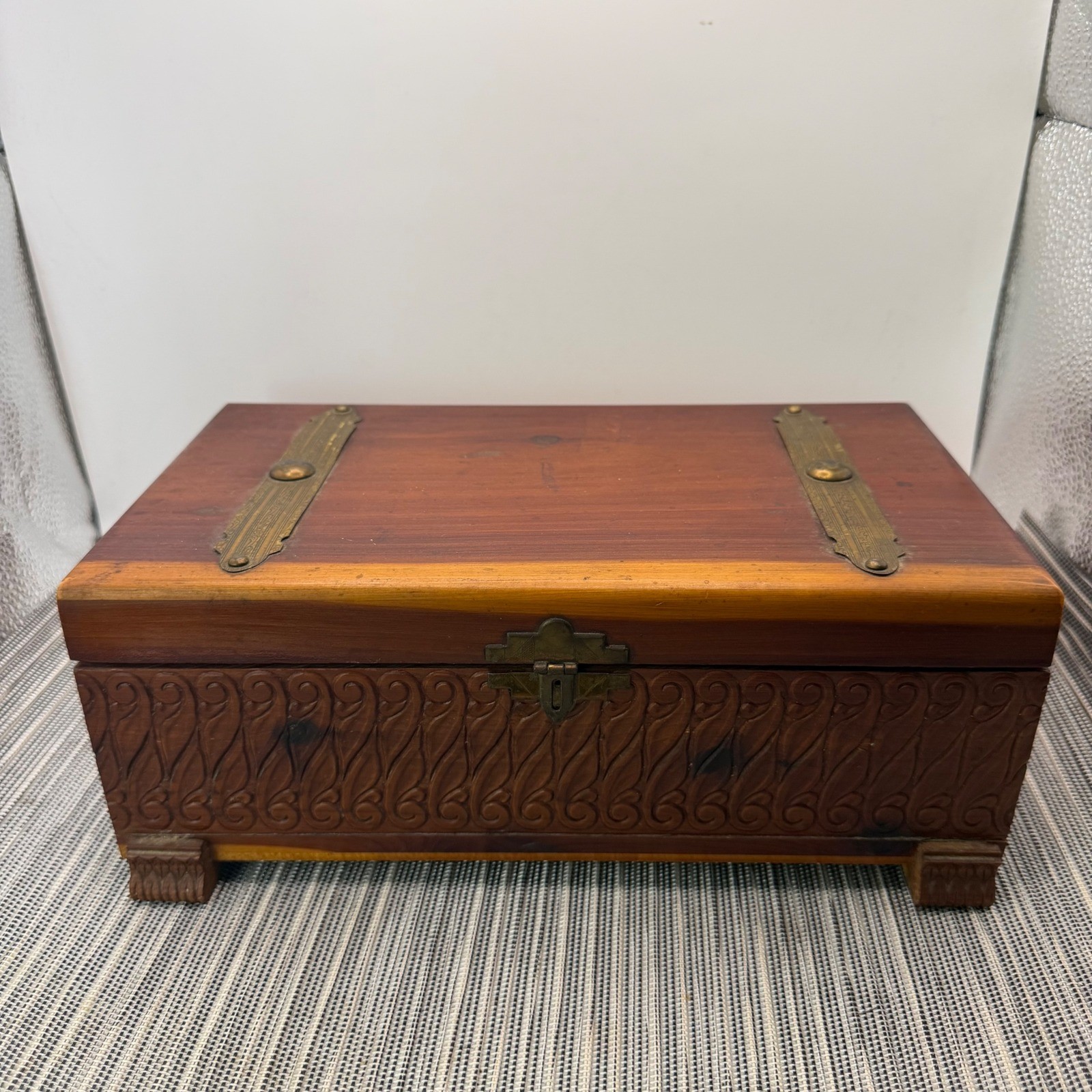 Vintage Hand Carved Cedar Wood Keepsake Jewelry Box Brass Hardware 10x6x4