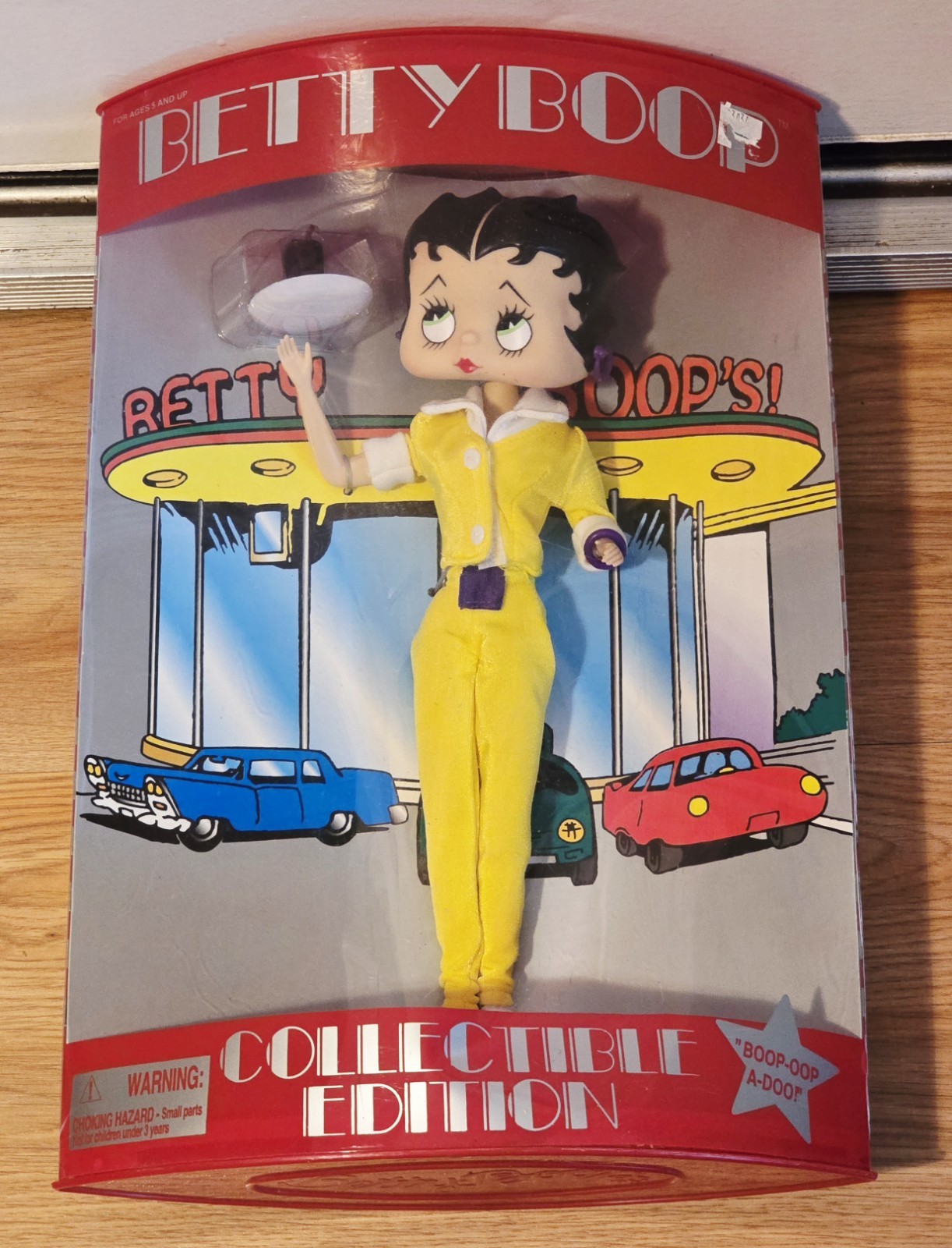 Vintage 1998 Betty Boop Carhop Milkshake Collector Edition Bendable Doll Figure
