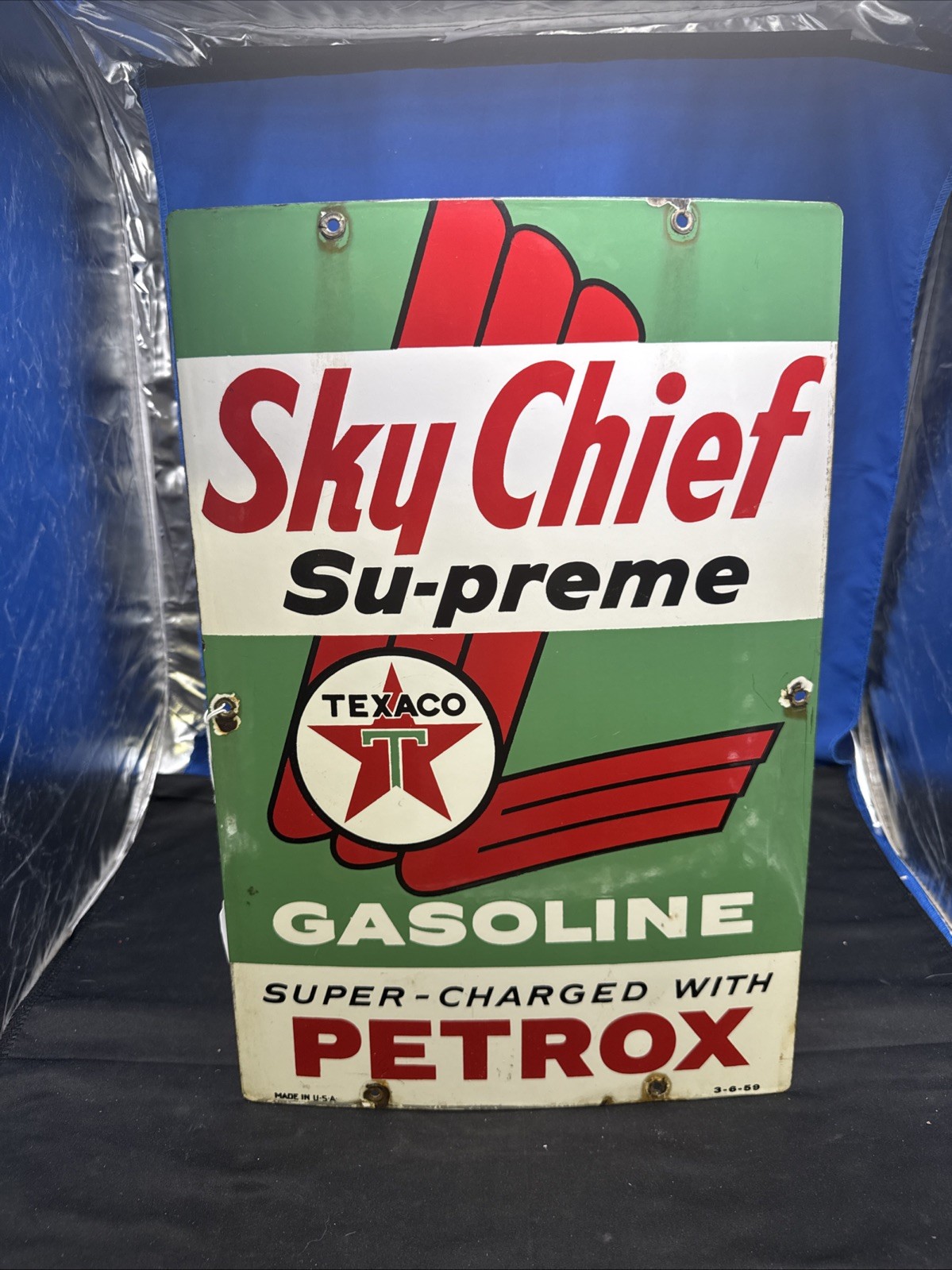 LARGE ORIGINAL & AUTHENTIC \'\'TEXACO SKY CHIEF\'\' 18X12 INCH PORCELAIN VTG C