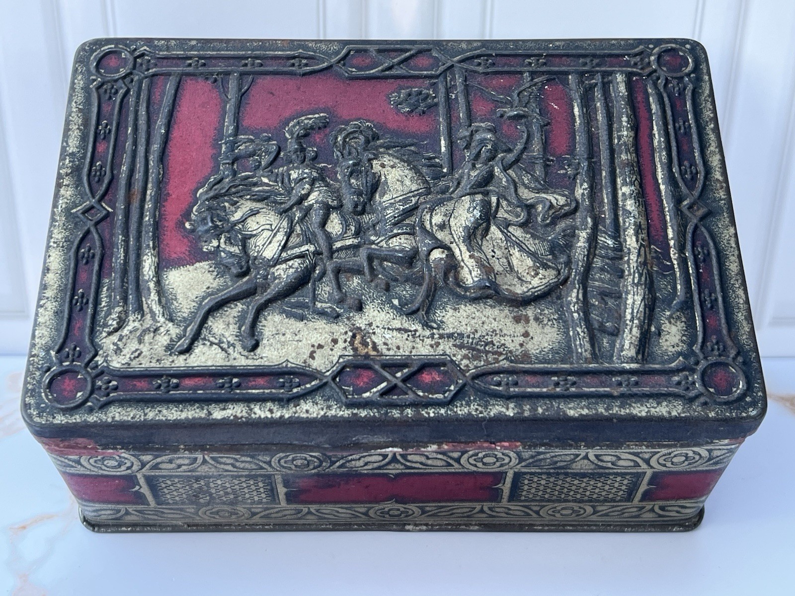 1930s Vintage Riley’s Toffee Tin Embossed Horse Carriage Halifax England