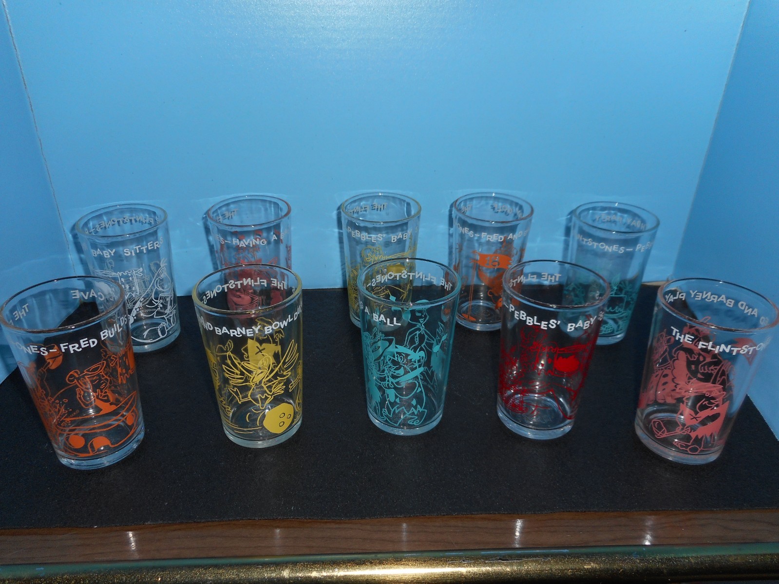 10 Vintage THE FLINTSTONES Glasses/ 4.25