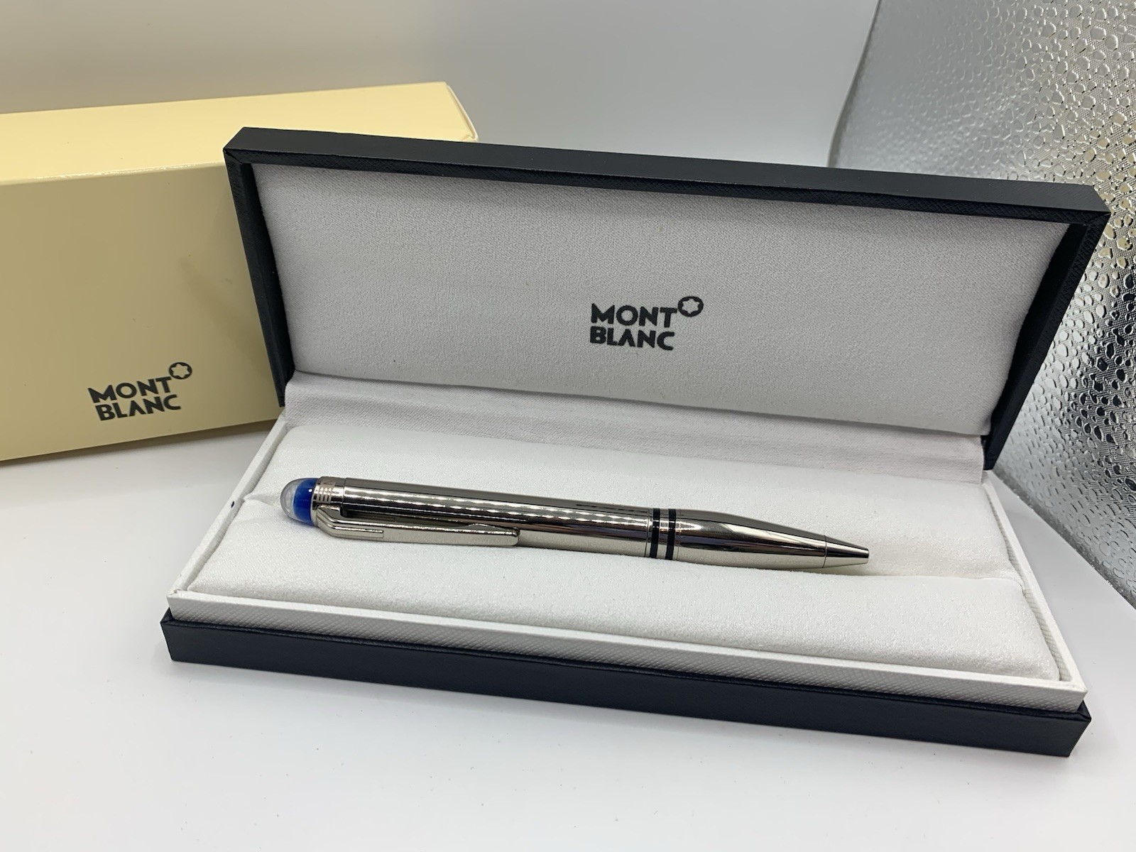 MONTBLANC STARWALKER SILVER METAL PLATINUM-COATED BALLPOINT 118877