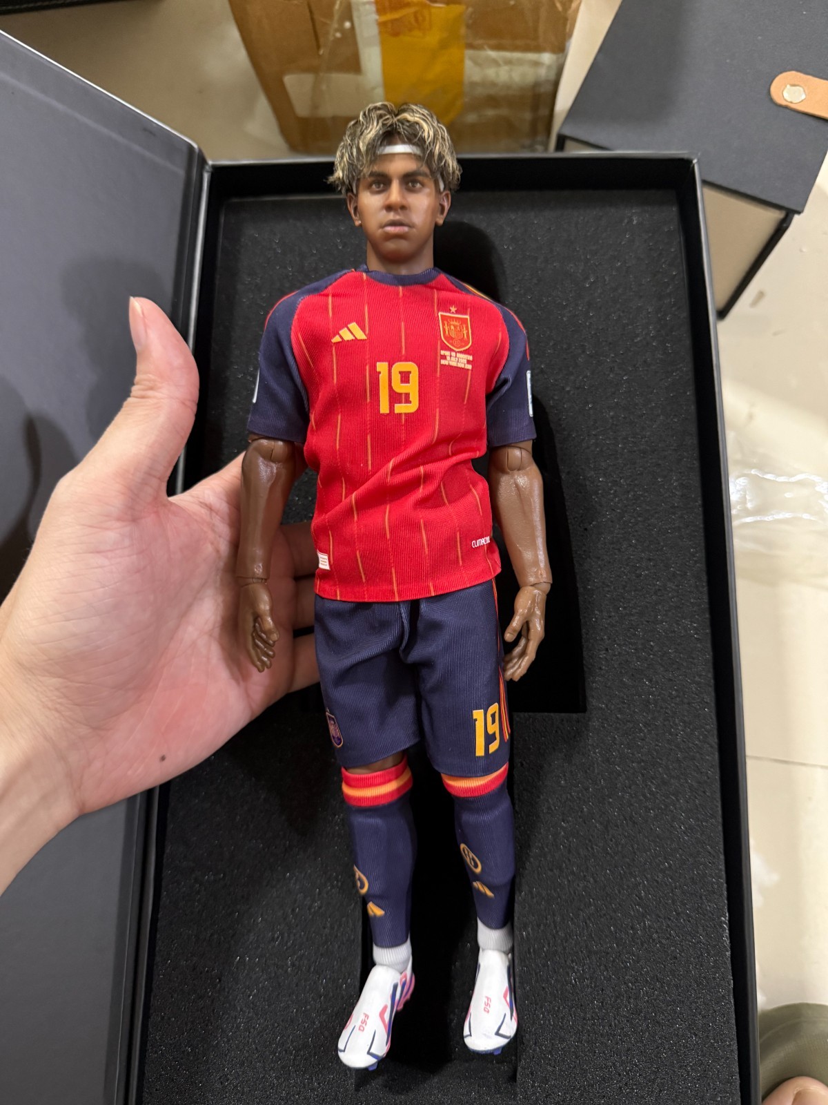 1/6  Yamal   Male Model for 12'' Action Figure need about 25days ship out