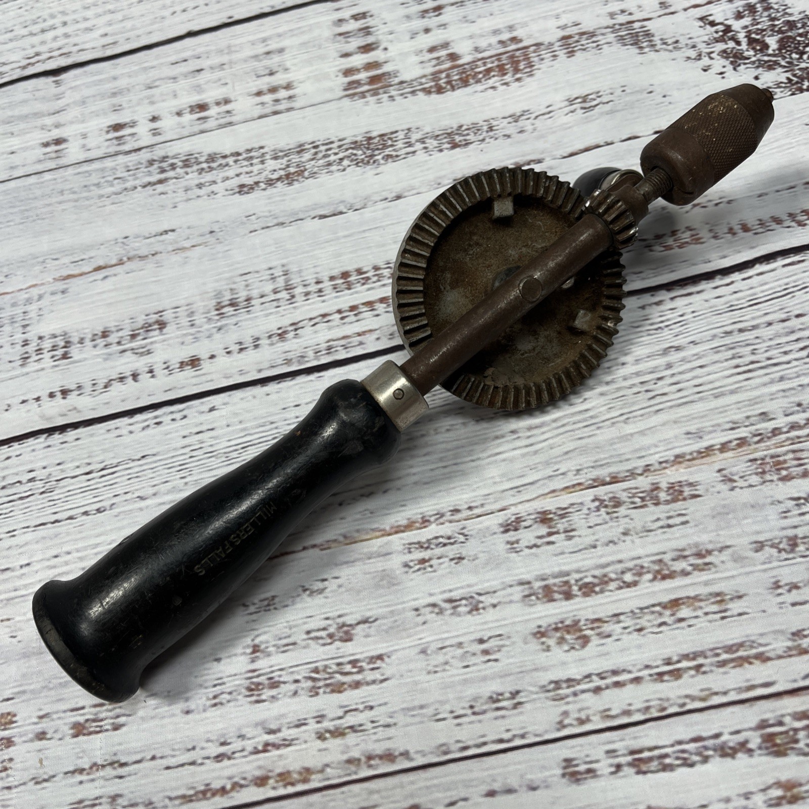 MILLERS FALLS 1420 hand drill egg beater style Made In USA Vintage Tool MILLERS FALLS 1420 hand drill egg beater style Made In USA Vintage Tool