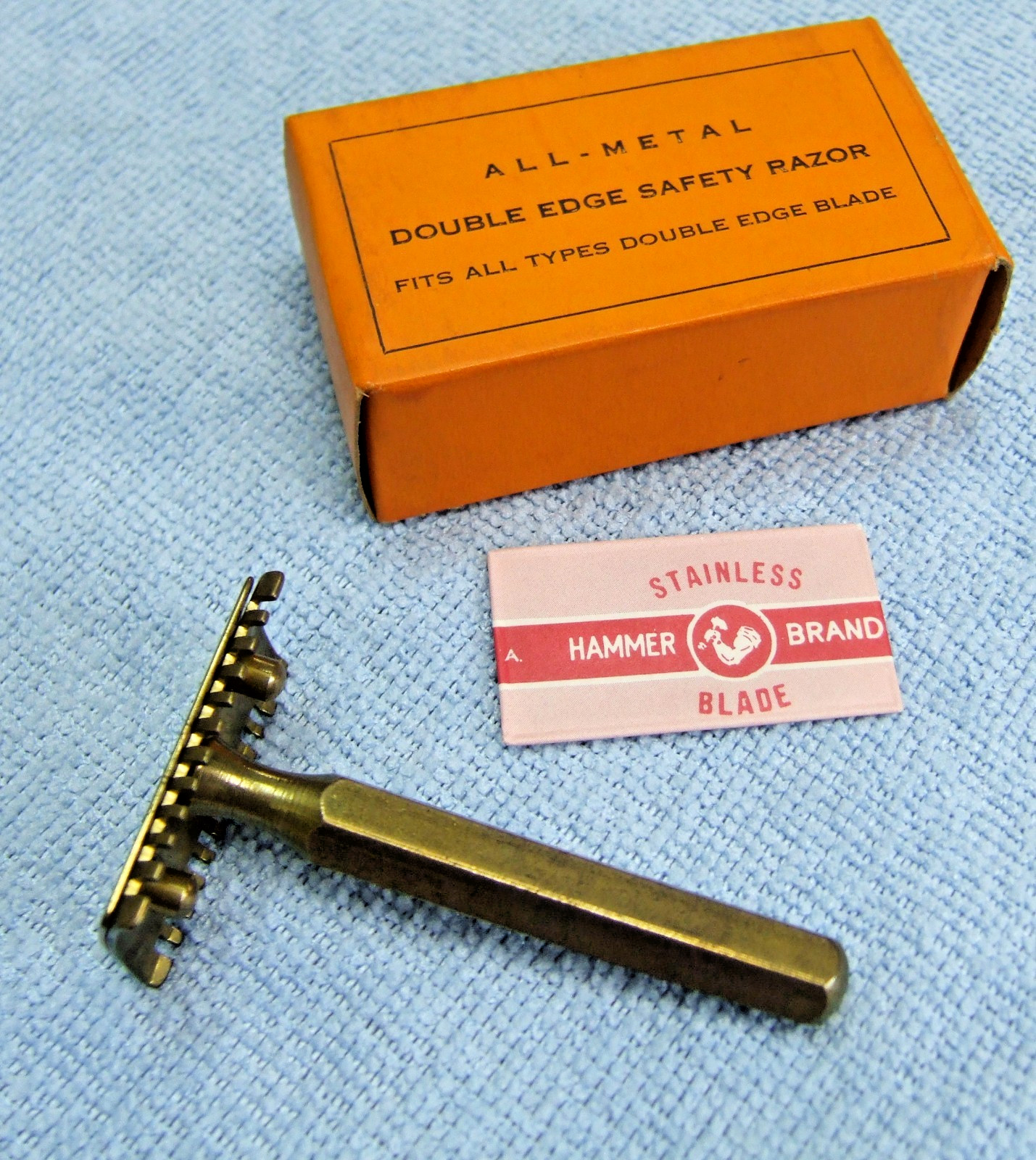 Vintage NOS All Metal Double Edge Safety Razor in Box