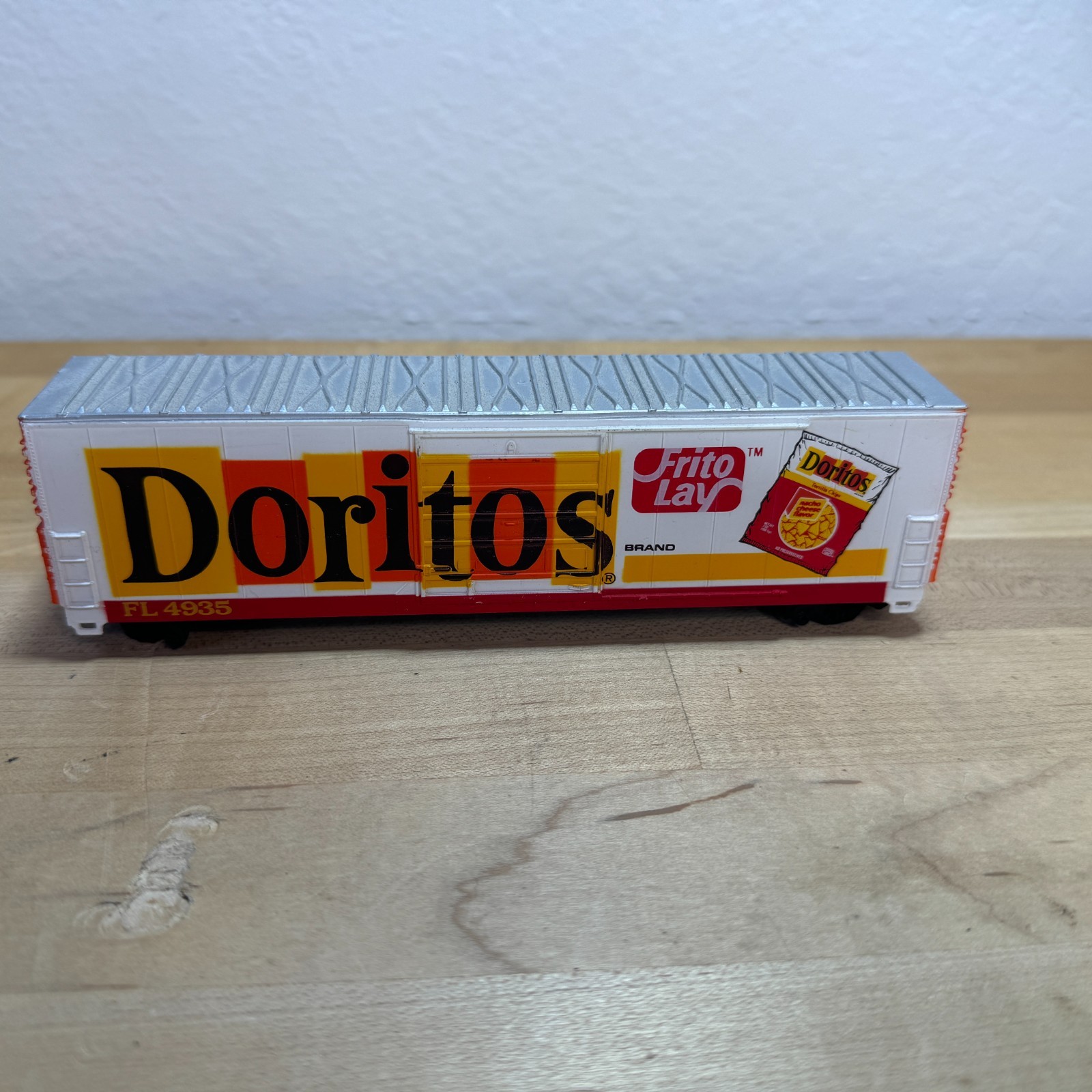 Vintage Life-Like Trains Doritos 50\' Box Car HO Scale Boxcar