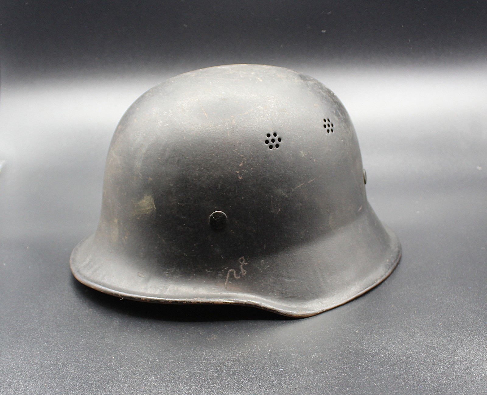 WWII WW2 German Original M34 Civil Police Fire Helmet Combat Stahlhelm WWII WW2 German Original M34 Civil Police Fire Helmet Combat Stahlhelm