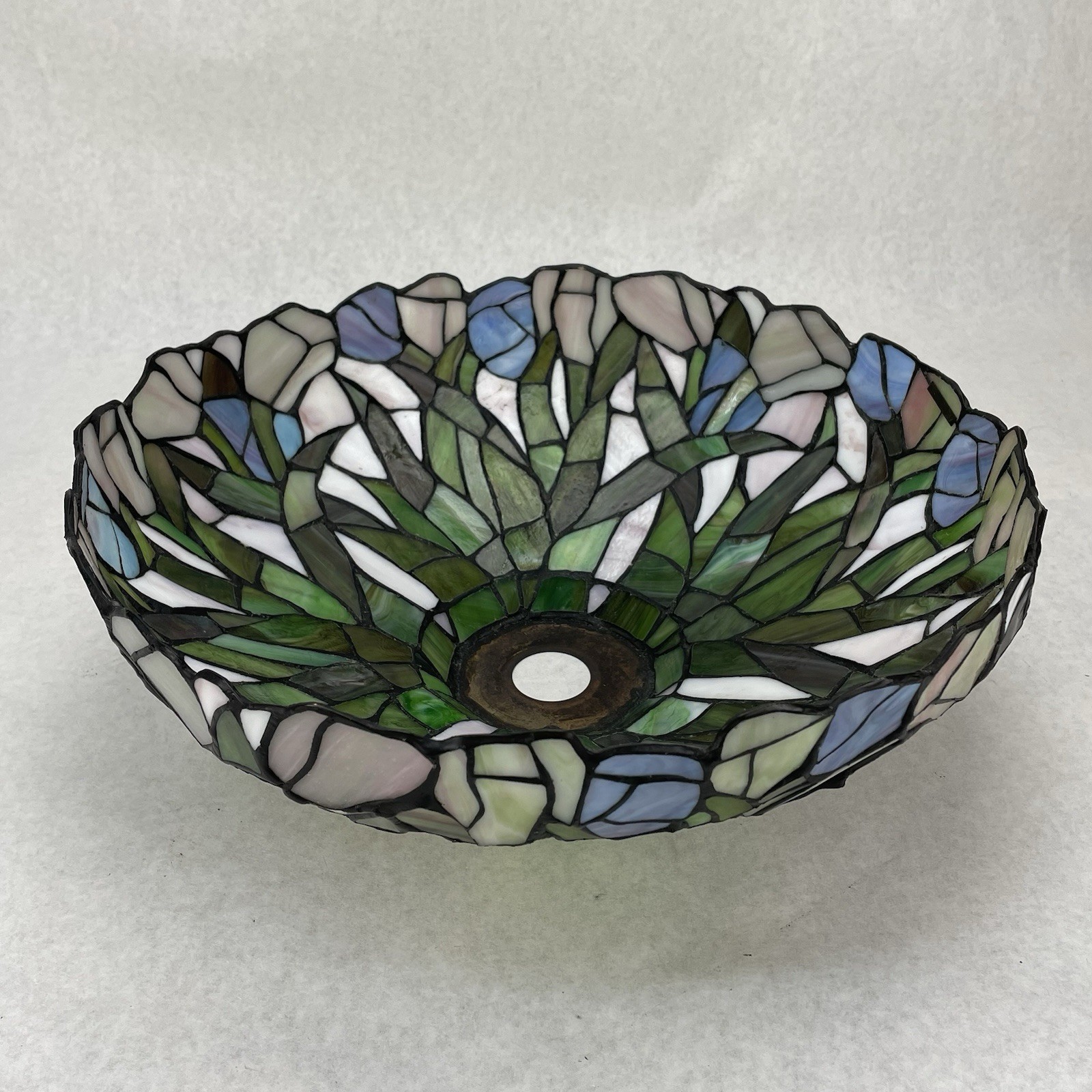 Vintage Tiffany-Style Stained Glass Lampshade Blue Green White 14.5 In Vintage Tiffany-Style Stained Glass Lampshade Blue Green White 14.5 In