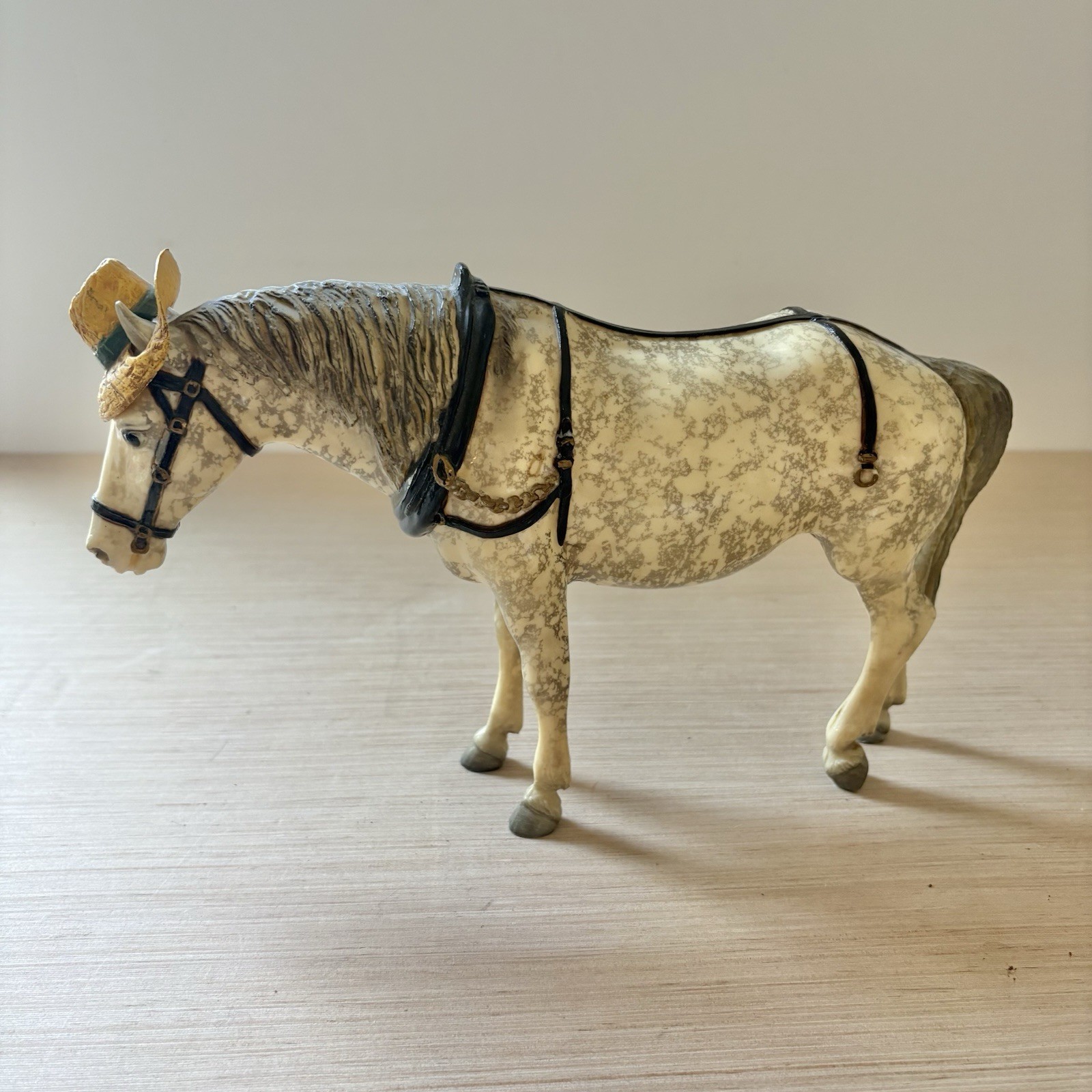 Breyer Horse Old Timer Glossy Dapple Grey #205 Model w/Hat Vintage Retired Read Breyer Horse Old Timer Glossy Dapple Grey #205 Model w/Hat Vintage Retired Read