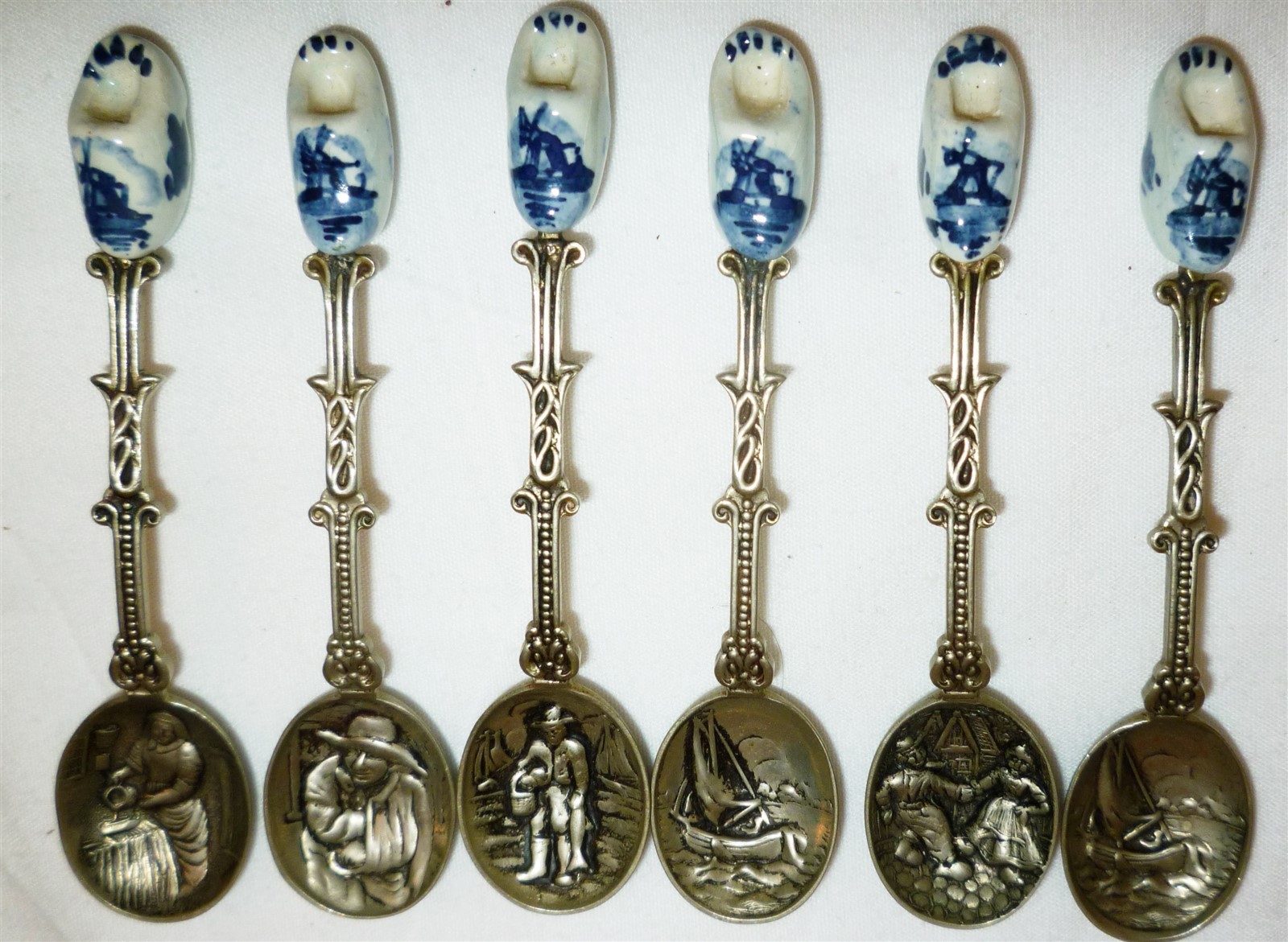 UNIQUE VINTAGE ELESVA HOLLAND EMBOSSED & DELFT PORCELAIN CLOG SET/6 SPOONS