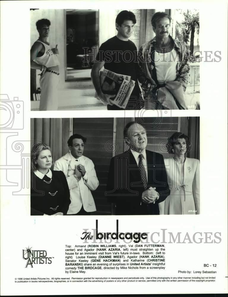 1996 Press Photo Robin Williams and co stars in the comedy film 