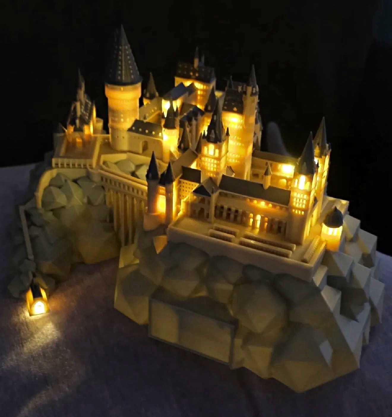 Harry Potter Hogwarts Castle Lighted 3D Printed Model Nightlight Display Decor 