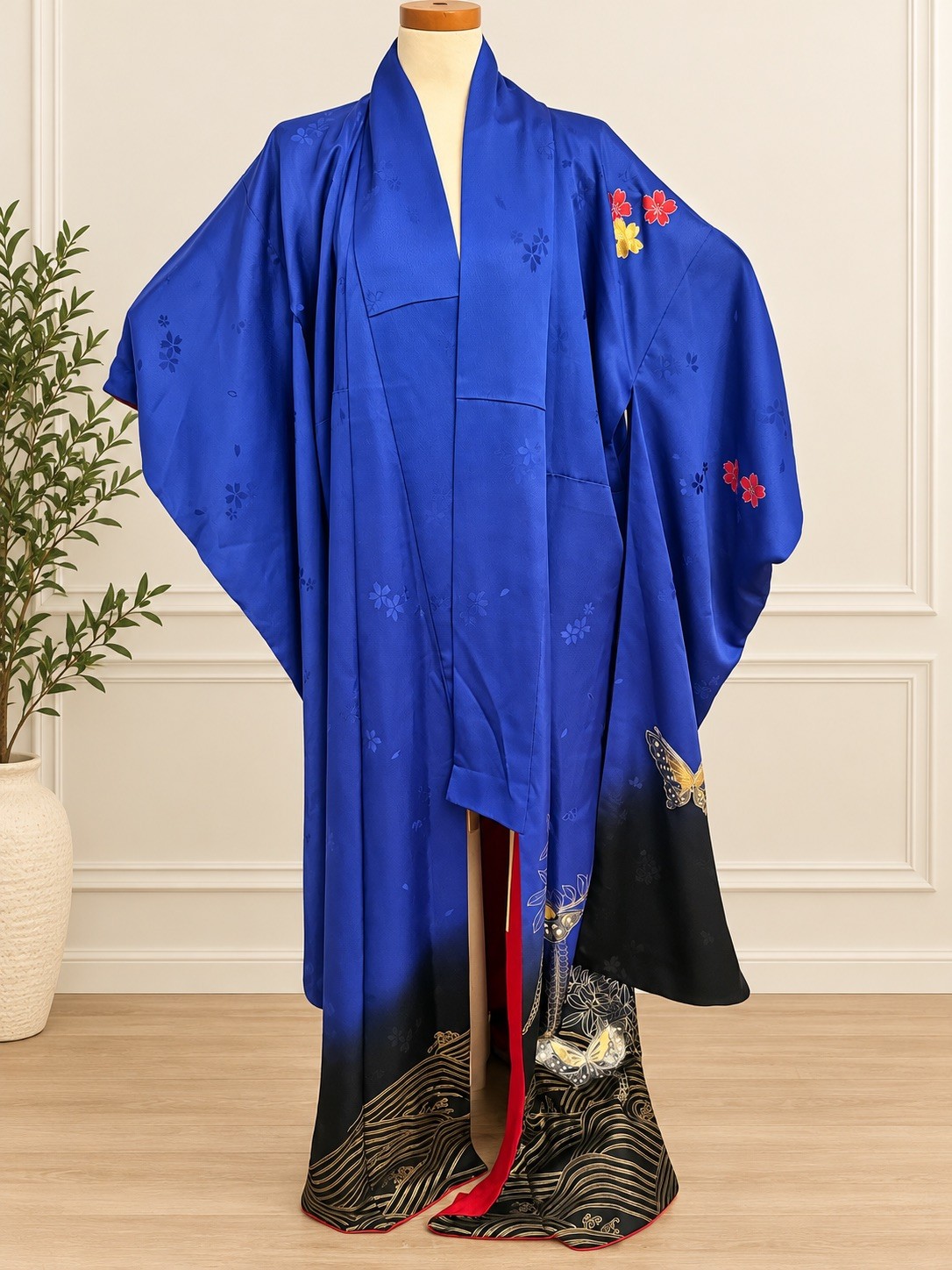Vintage Japanese Kimono Handmade Silk Blue Floral Embroidered Butterfly Robe Vintage Japanese Kimono Handmade Silk Blue Floral Embroidered Butterfly Robe