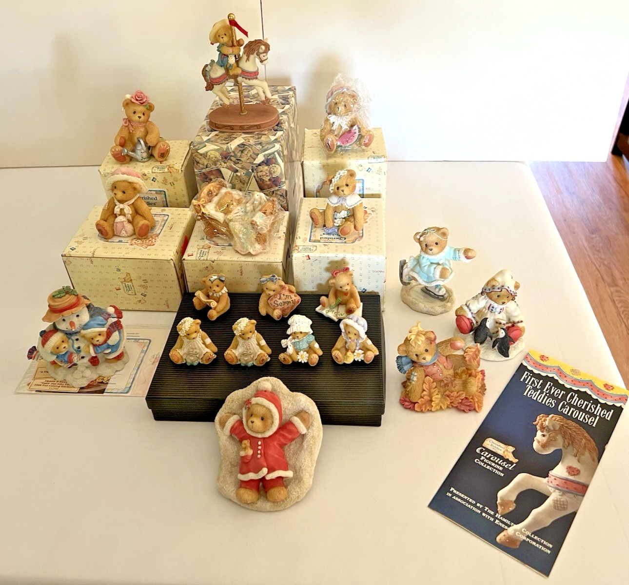VTG Lot of 18 Assorted Cherished Teddies