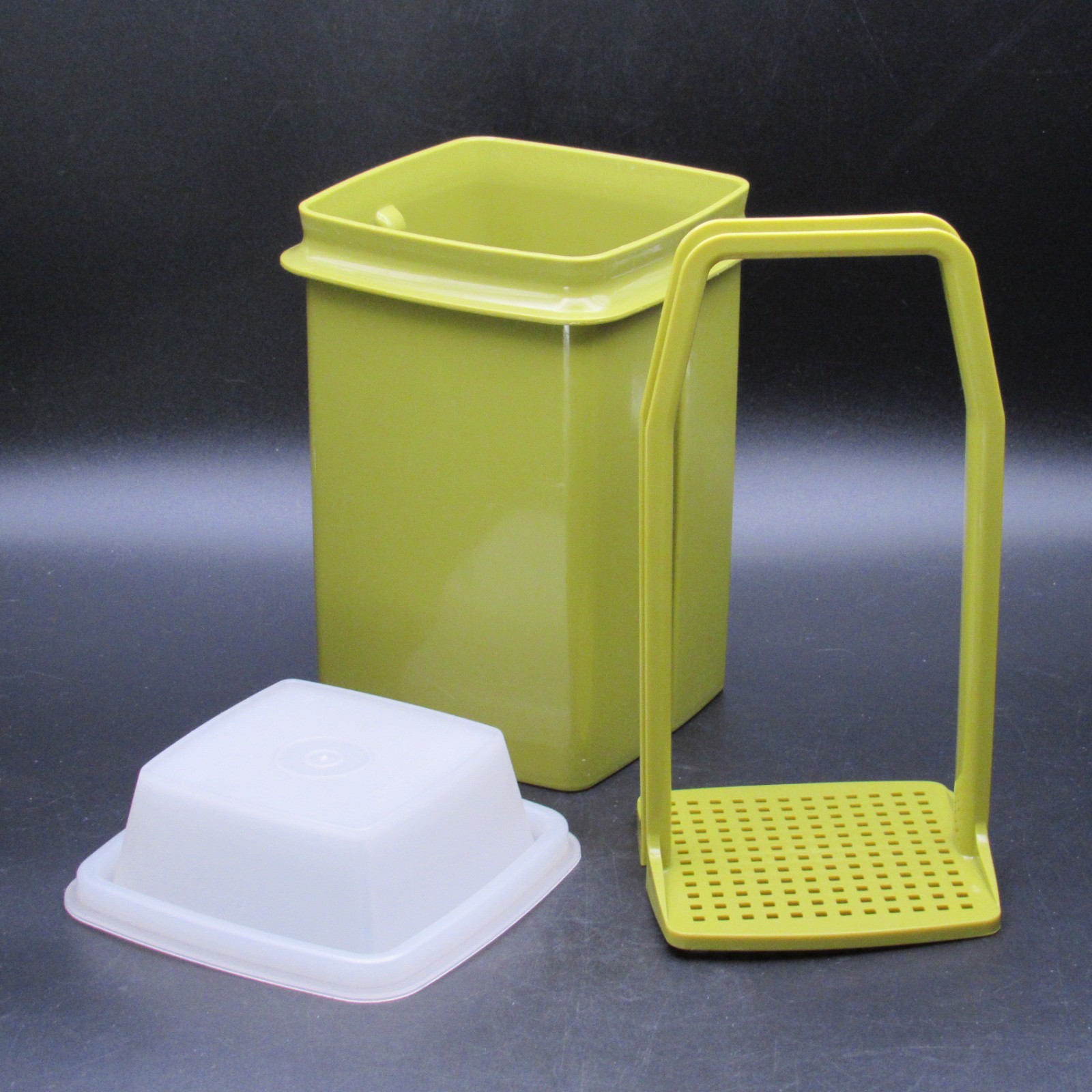 Tupperware 1330-6 Vintage Avocado Green Pickle Canister Strainer Set 3 Piece Tupperware 1330-6 Vintage Avocado Green Pickle Canister Strainer Set 3 Piece
