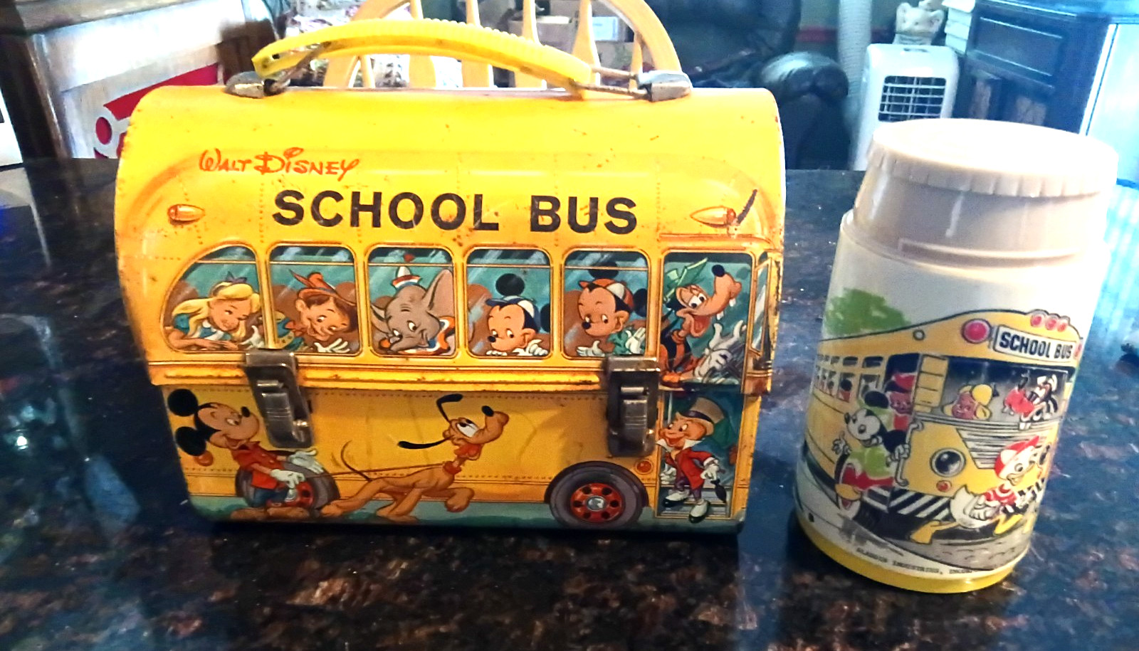 Old Vintage Walt Disney Dome Metal School Bus Lunch Box W/Thermos 1960s